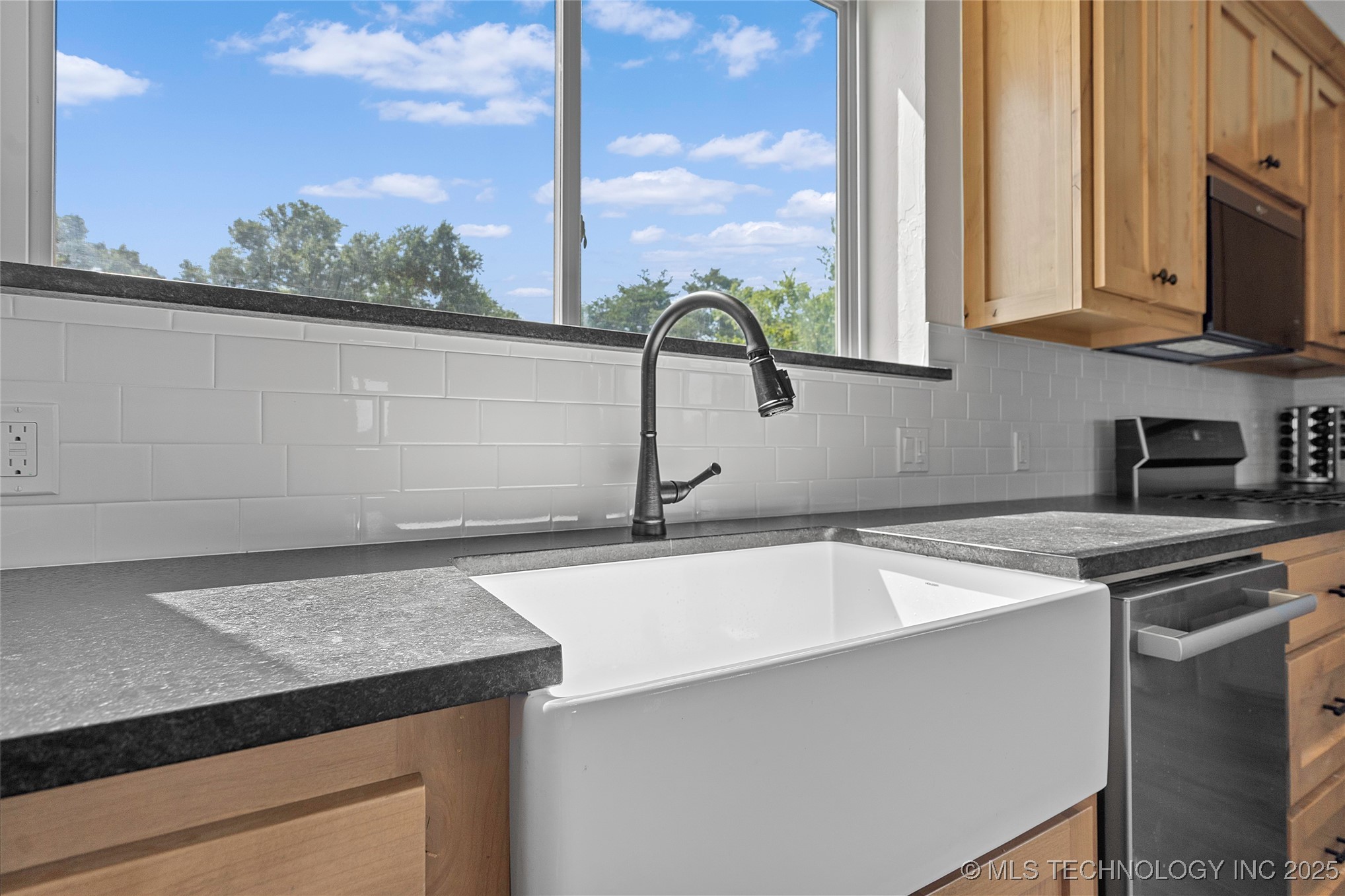 14750 Box Road Property Photo 10