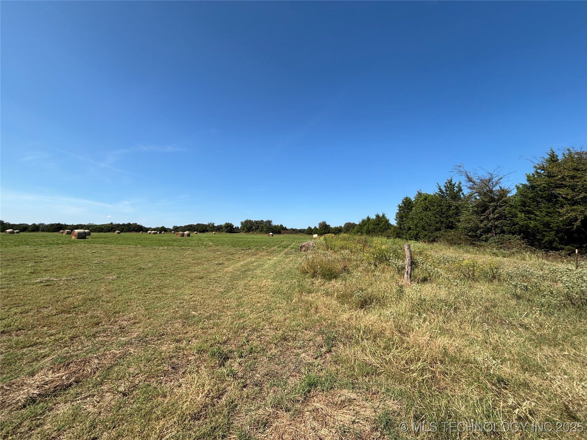 10830 E Slab Road Property Photo 11
