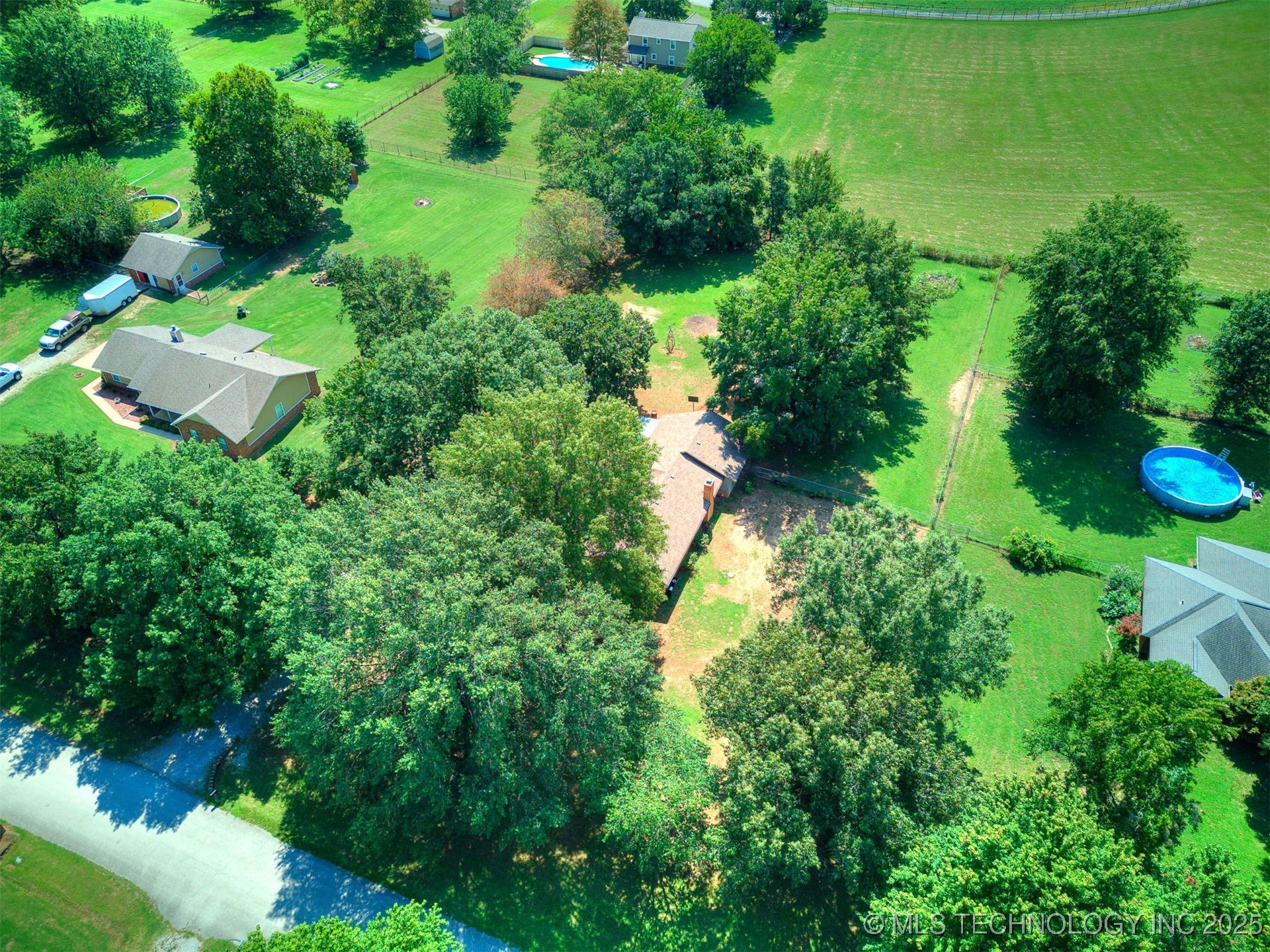 9904 E Northlea Property Photo 18