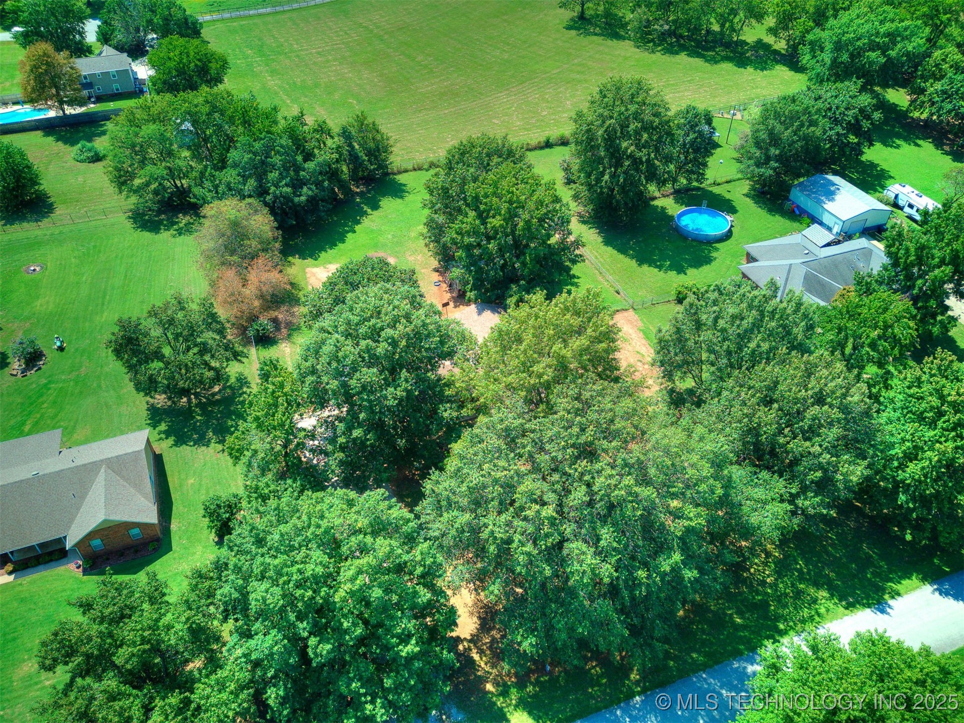 9904 E Northlea Property Photo 44