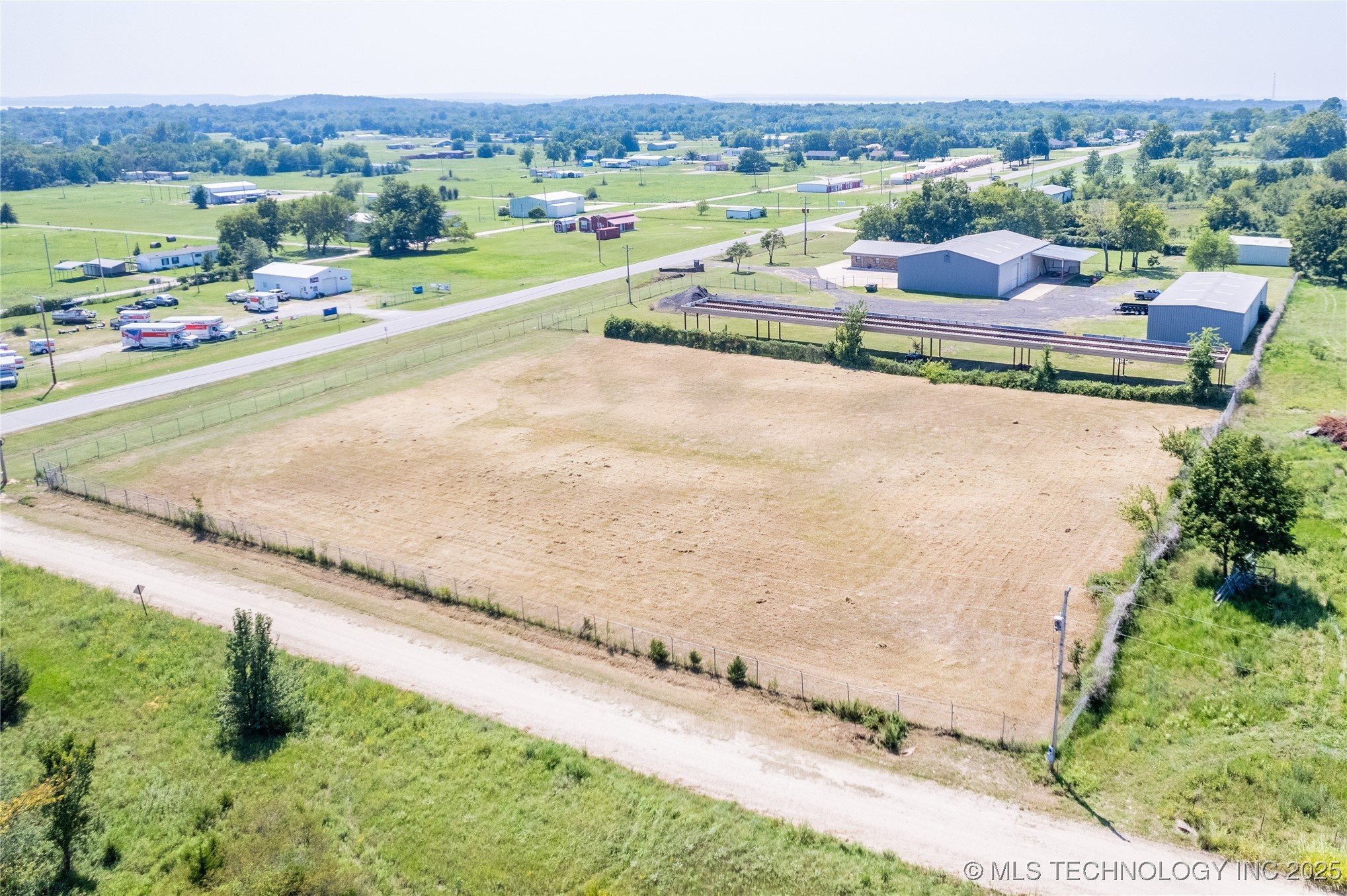 420333 Texanna Road Property Photo 1