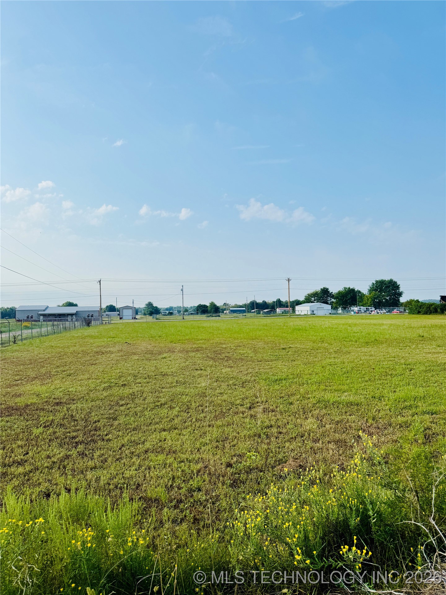 420333 Texanna Road Property Photo 2