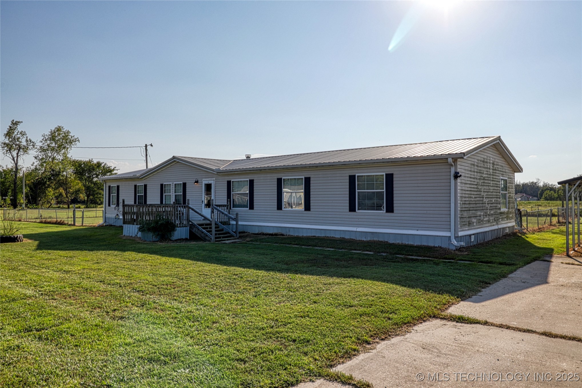 850 Pecan Lane Property Photo 5