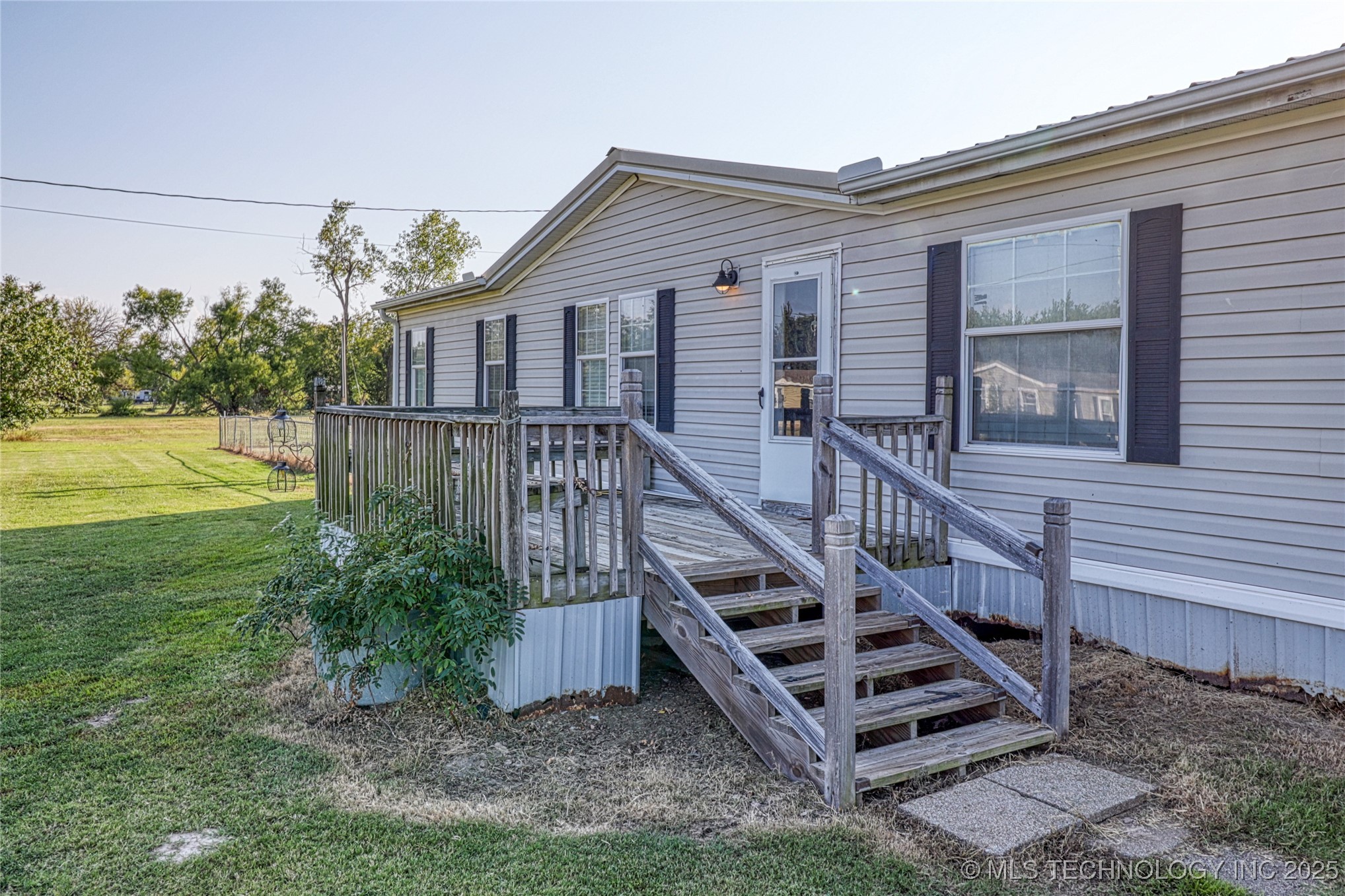 850 Pecan Lane Property Photo 6