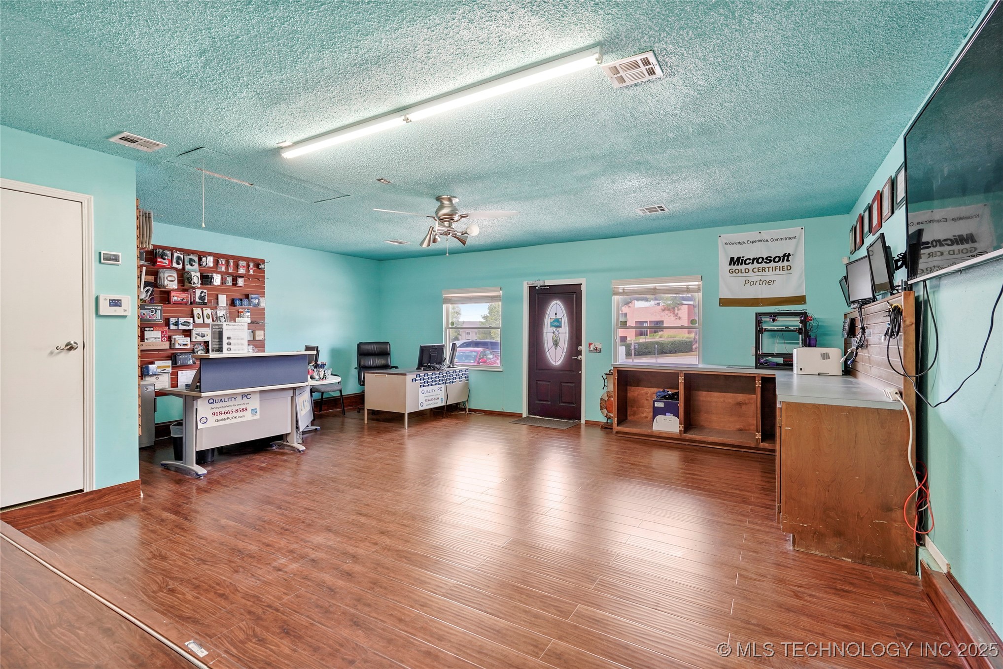 4940 E 73rd Street S Property Photo 6