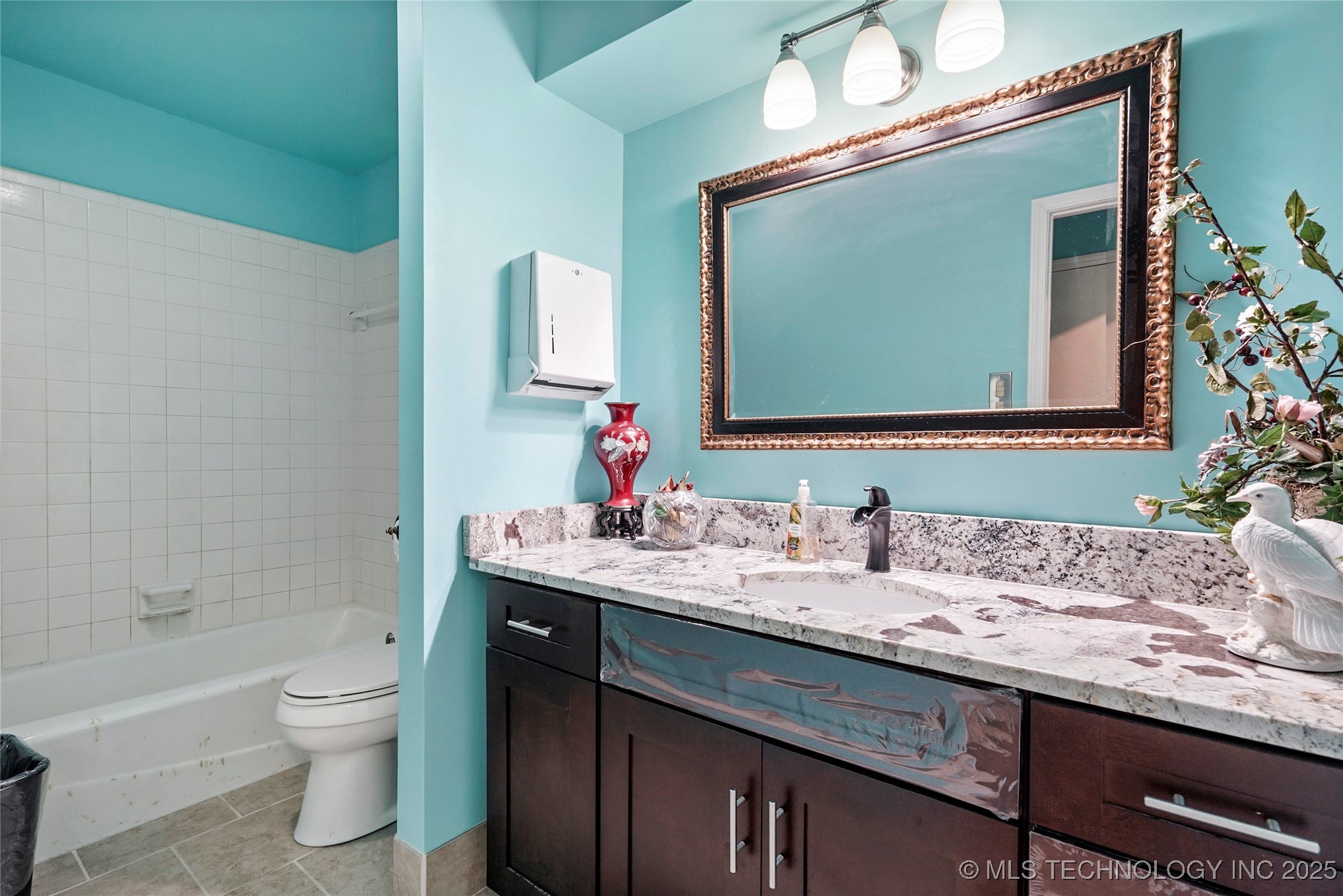 4940 E 73rd Street S Property Photo 9