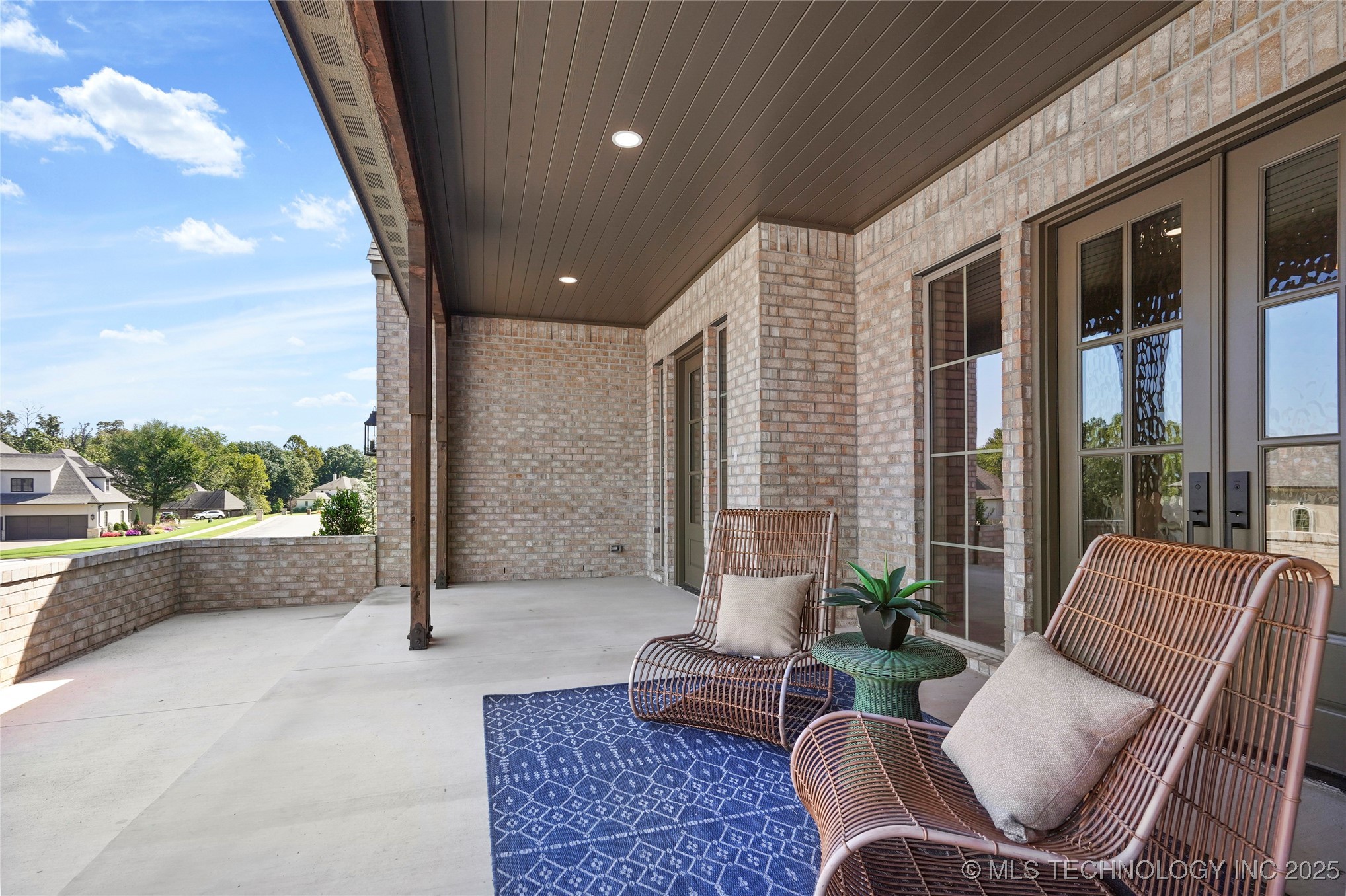 7508 S 5th Street Property Photo 5