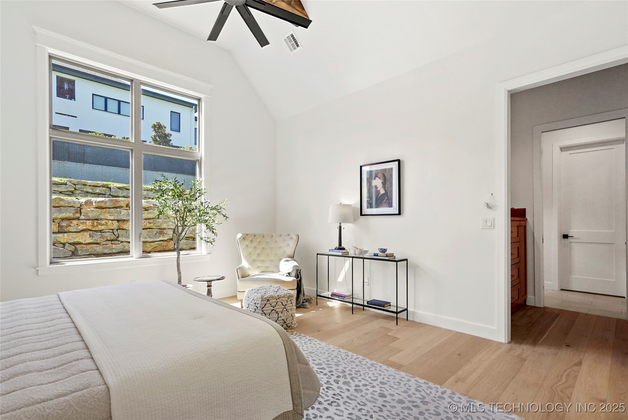 7508 S 5th Street Property Photo 24