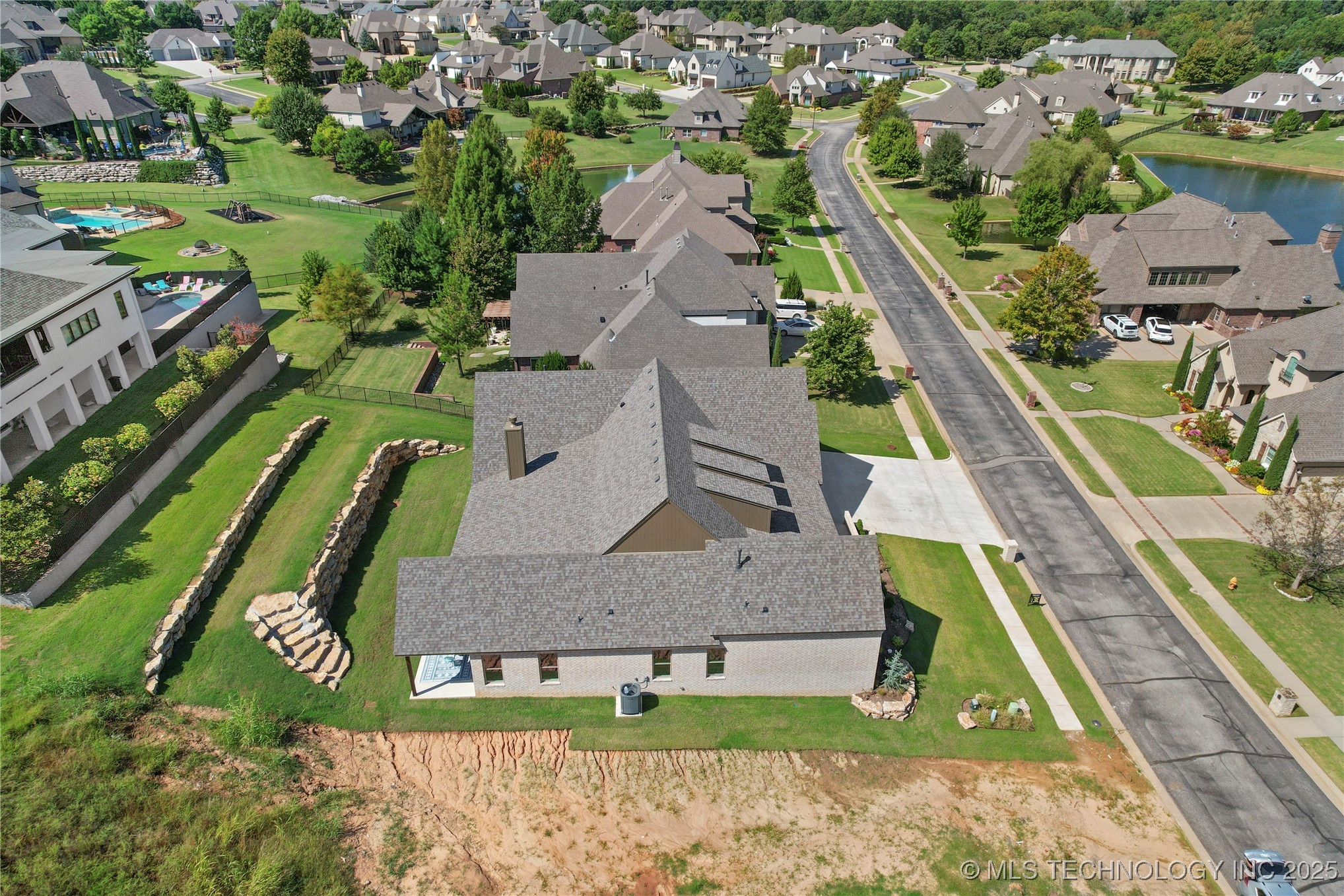 7508 S 5th Street Property Photo 47