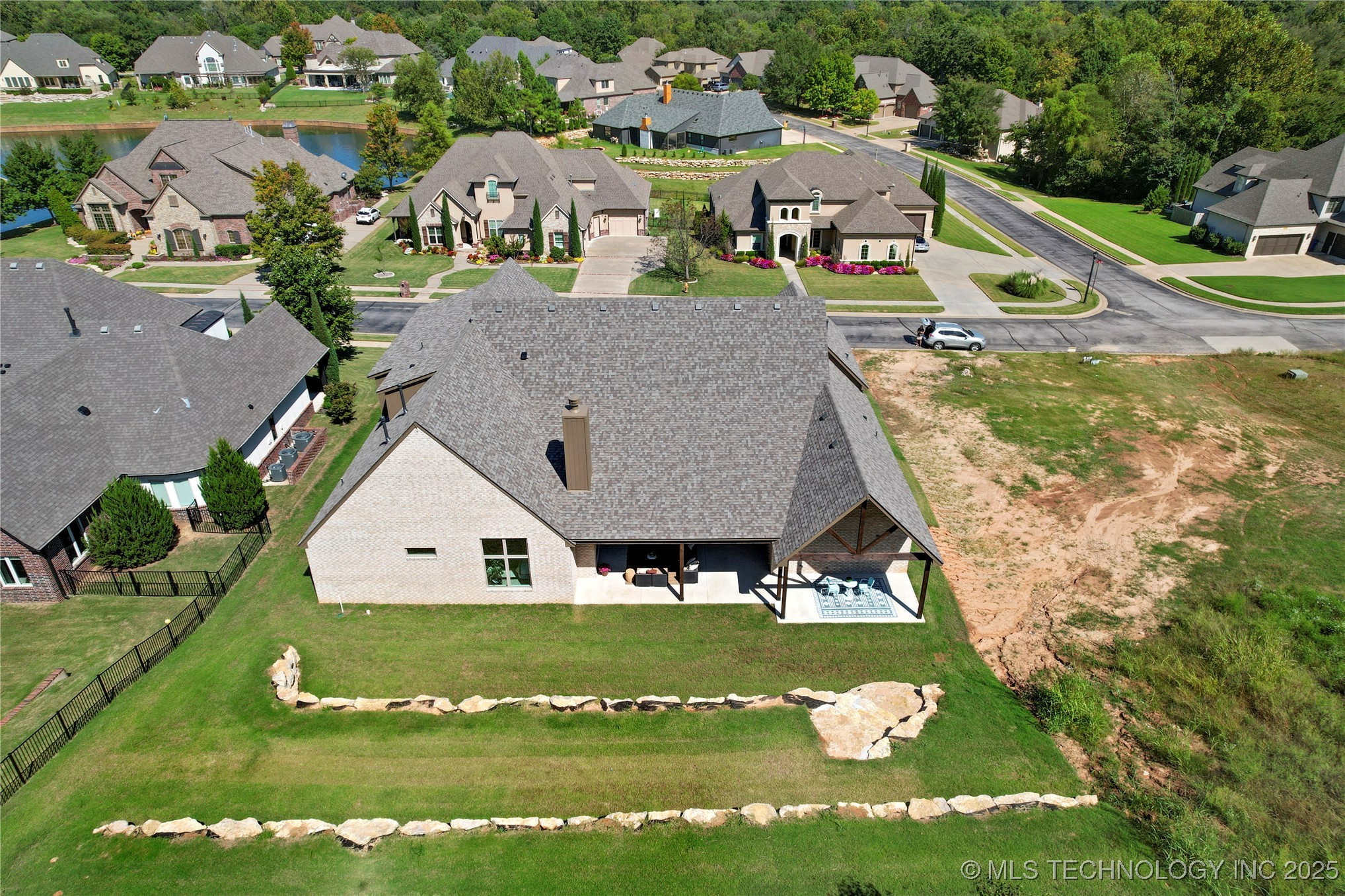 7508 S 5th Street Property Photo 48