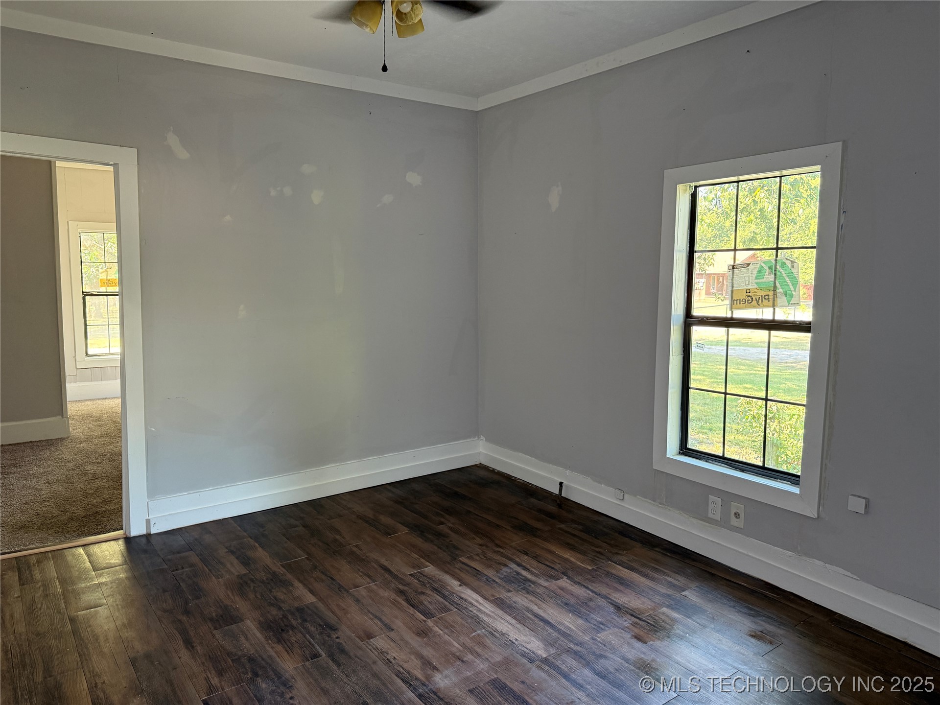 629 E Broadway Property Photo 14