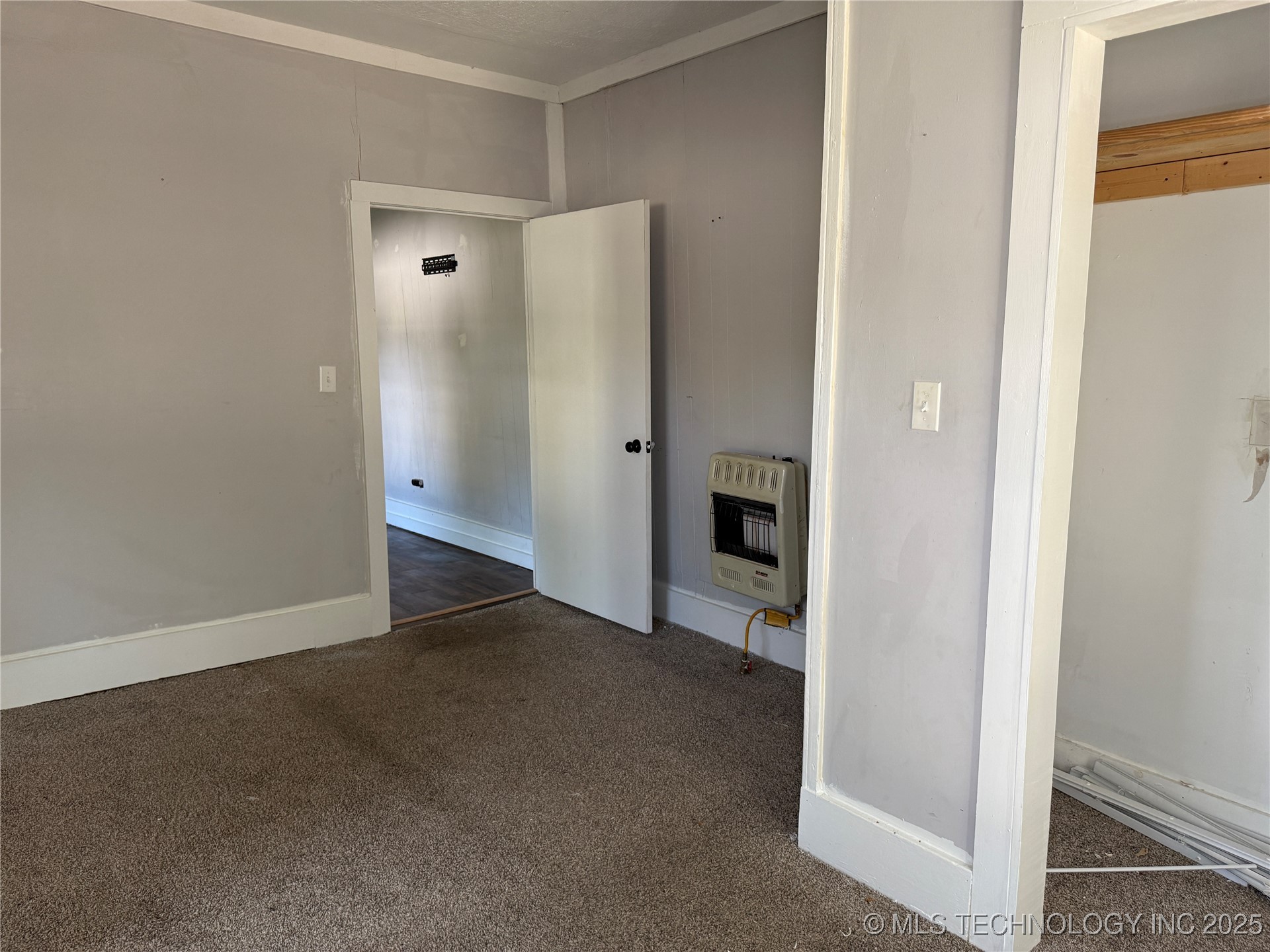 629 E Broadway Property Photo 16