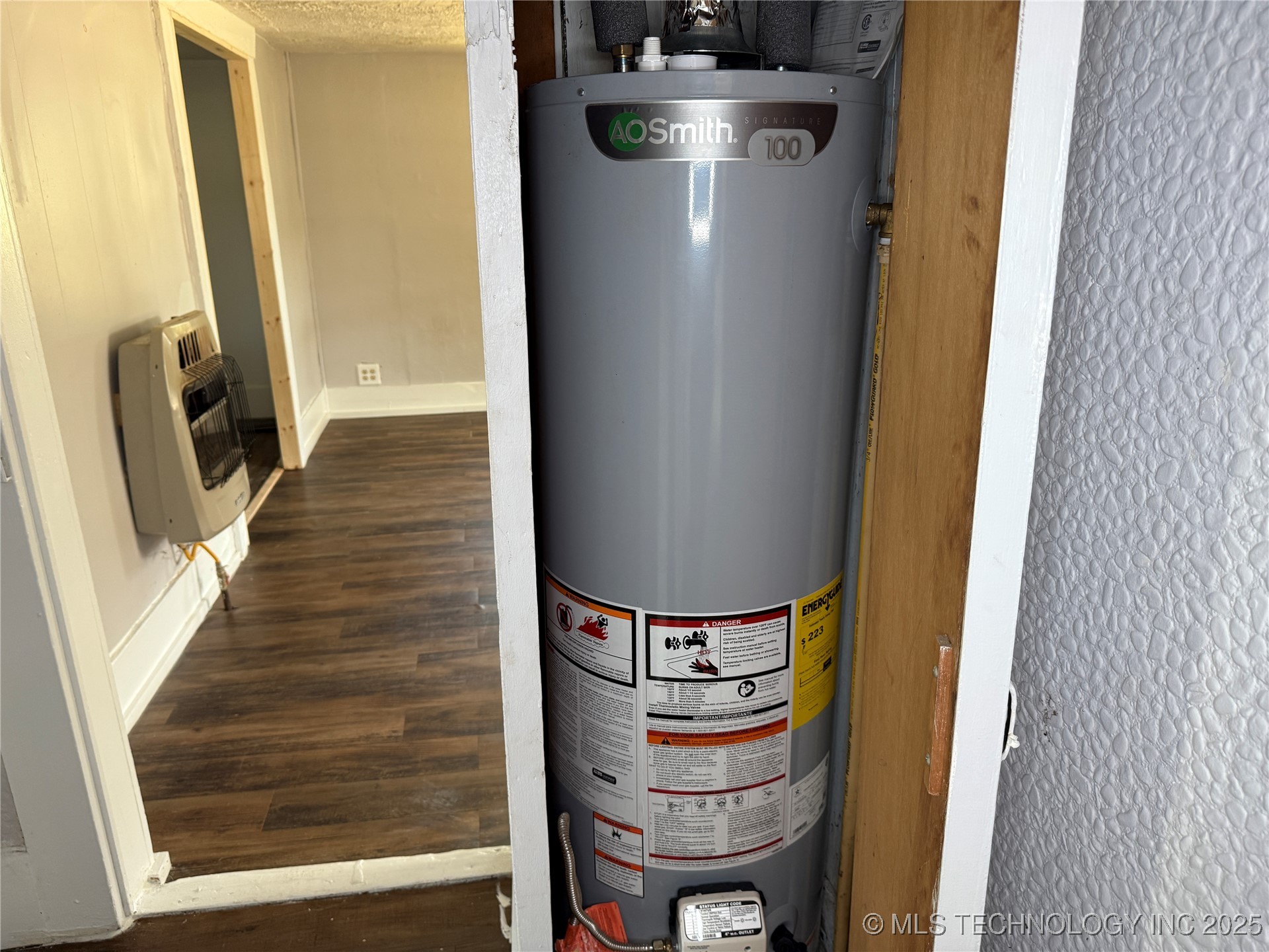 629 E Broadway Property Photo 21