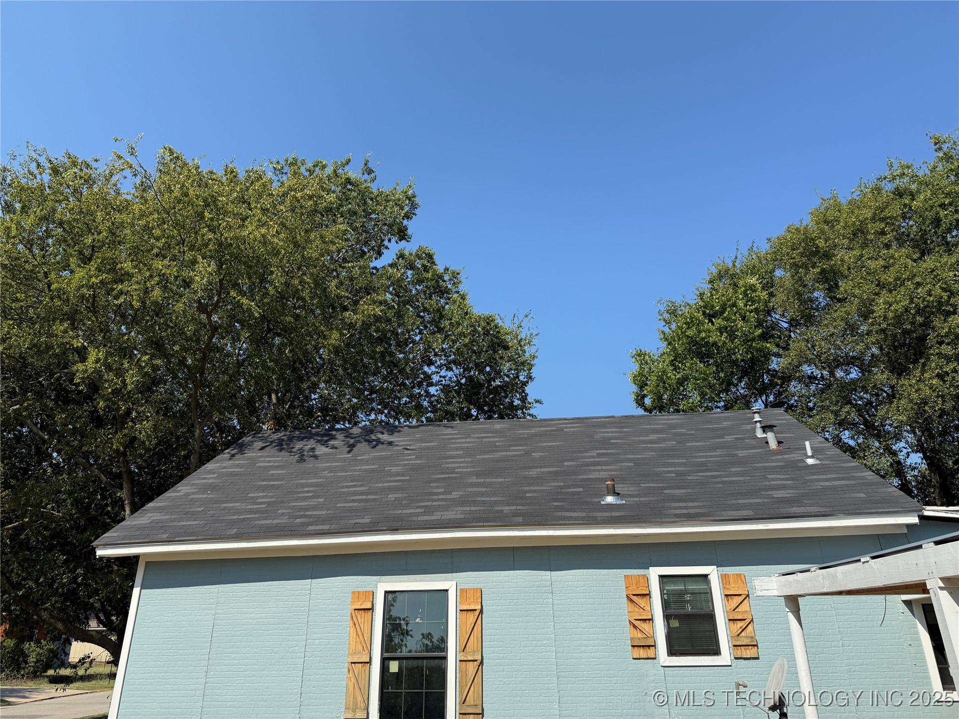 629 E Broadway Property Photo 23