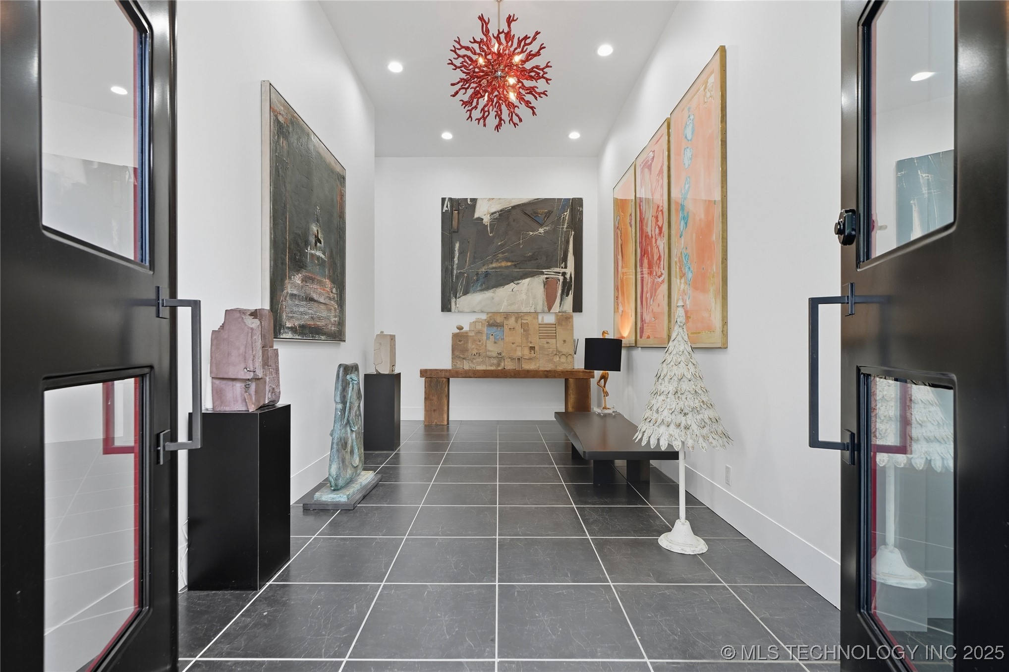 2440 E 47th Place Property Photo 12