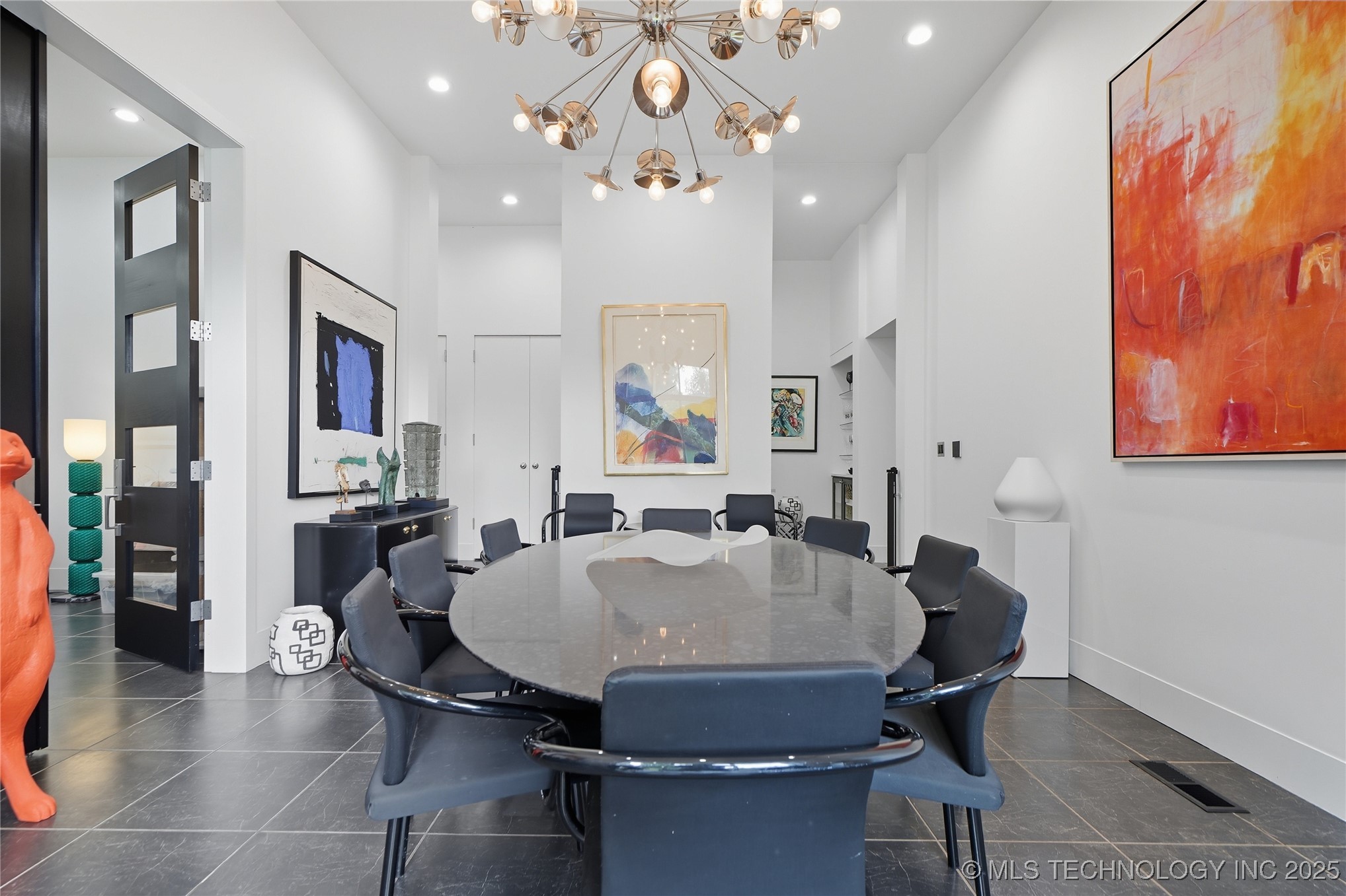 2440 E 47th Place Property Photo 14