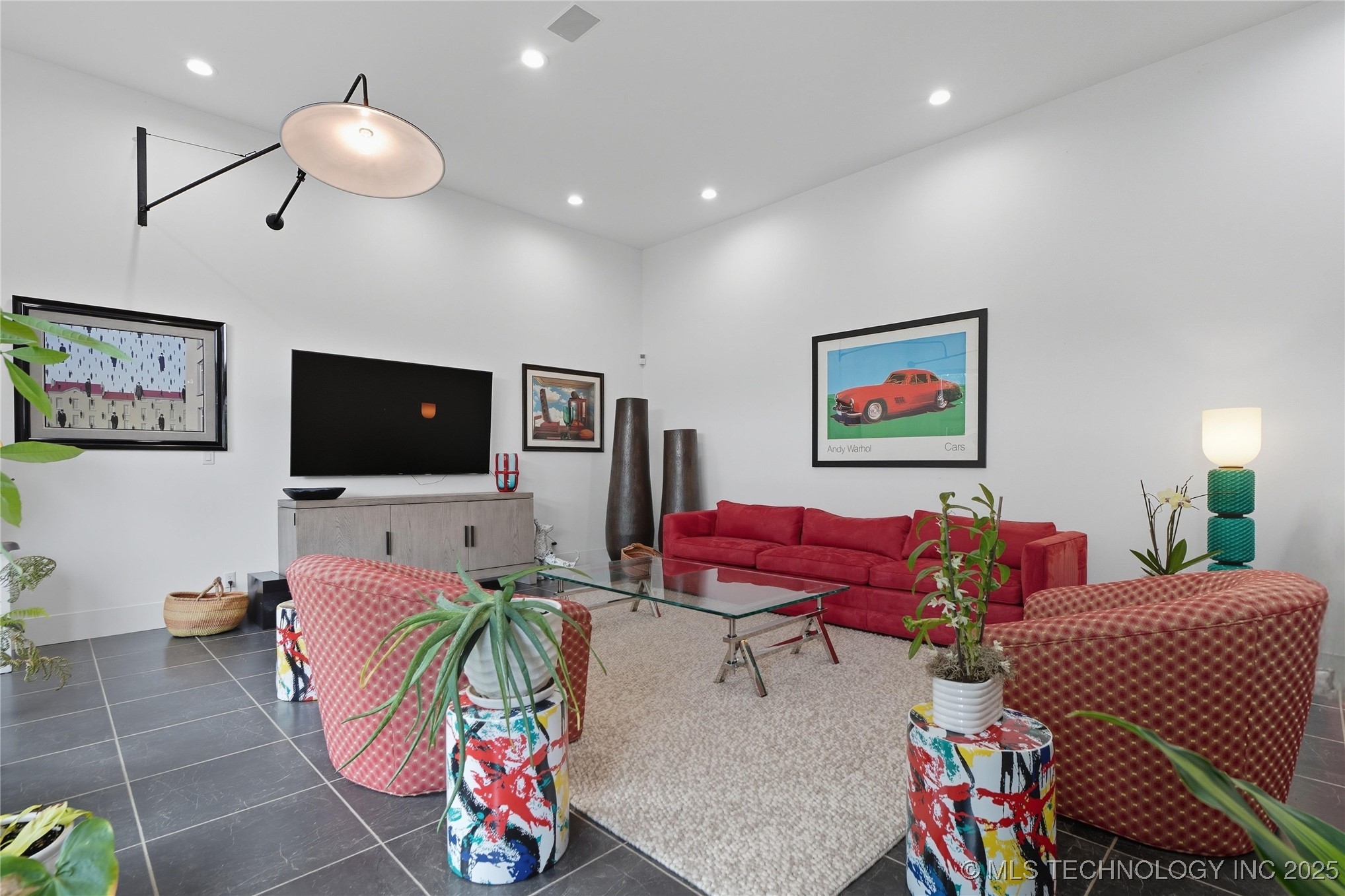 2440 E 47th Place Property Photo 18