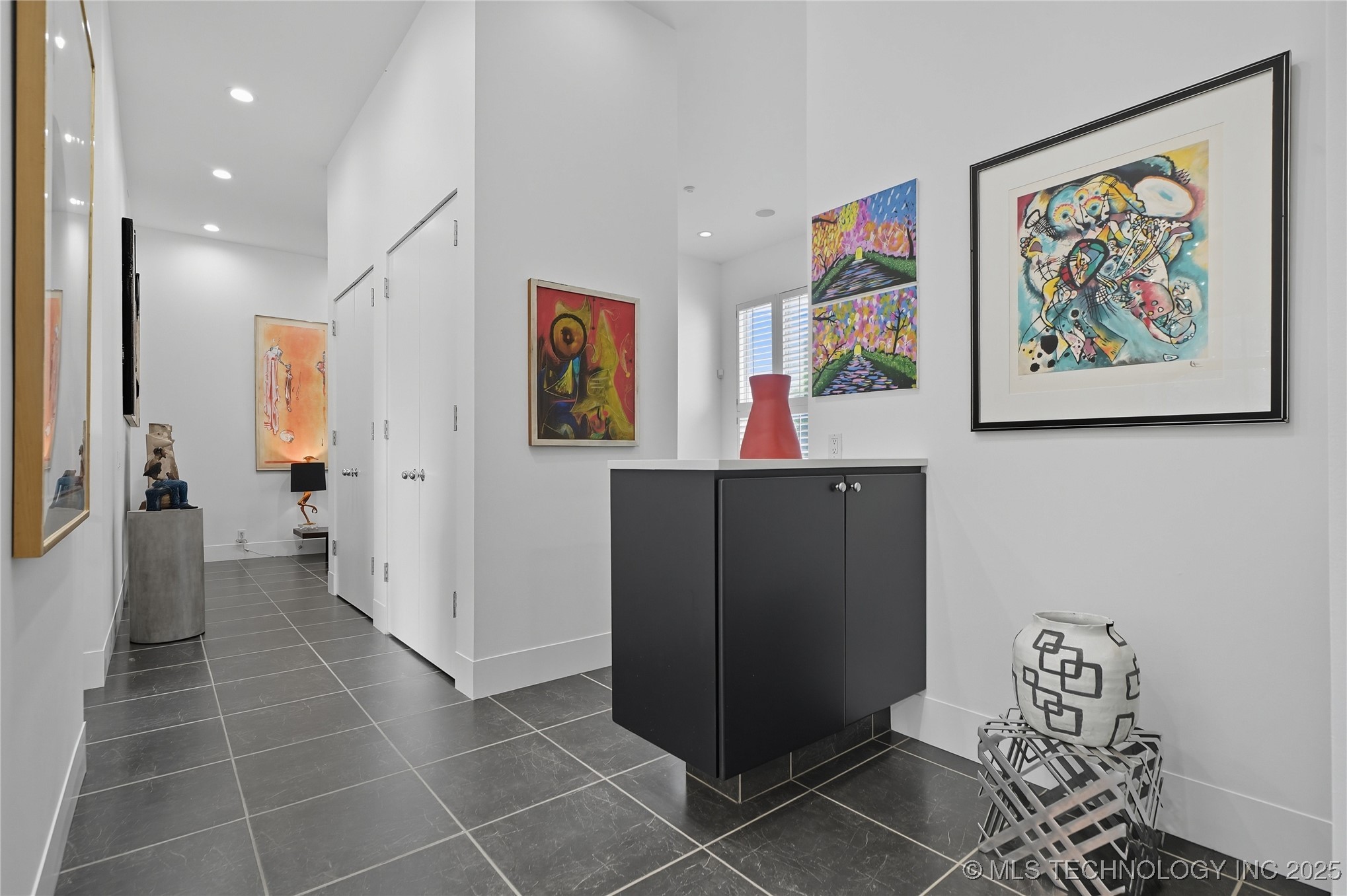 2440 E 47th Place Property Photo 21