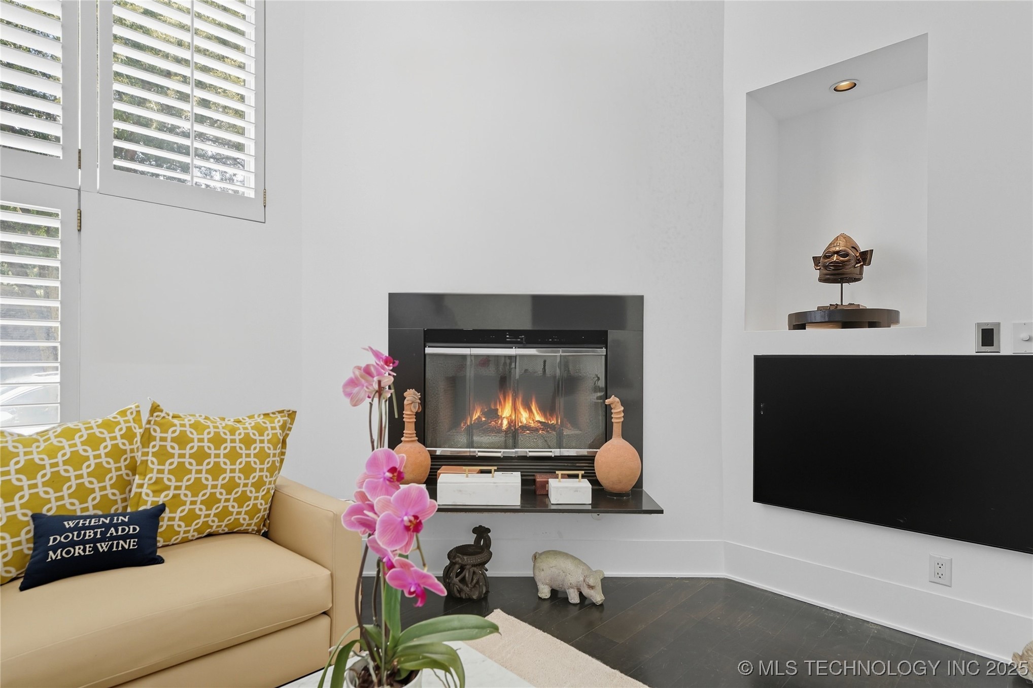 2440 E 47th Place Property Photo 23