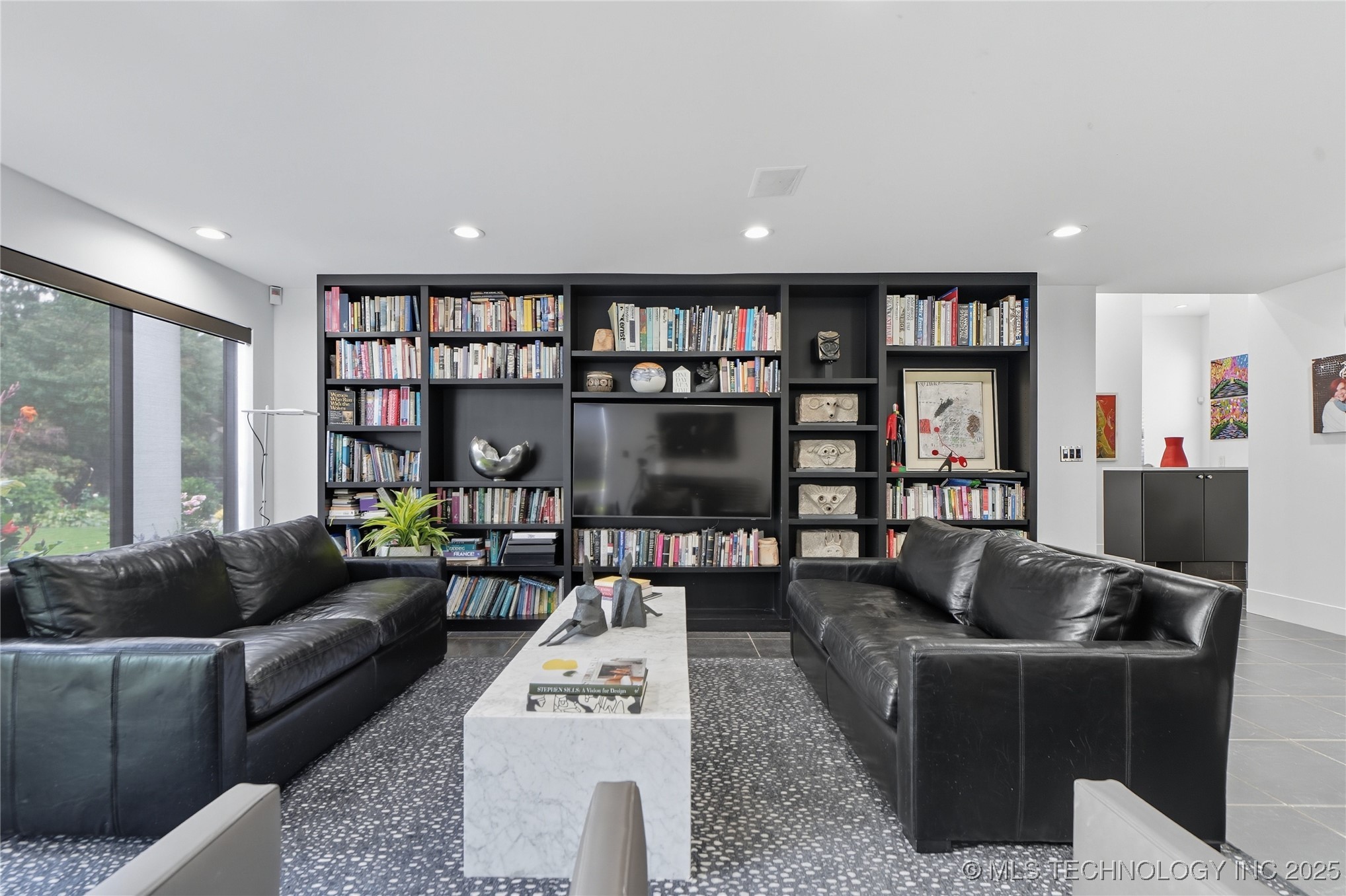 2440 E 47th Place Property Photo 28