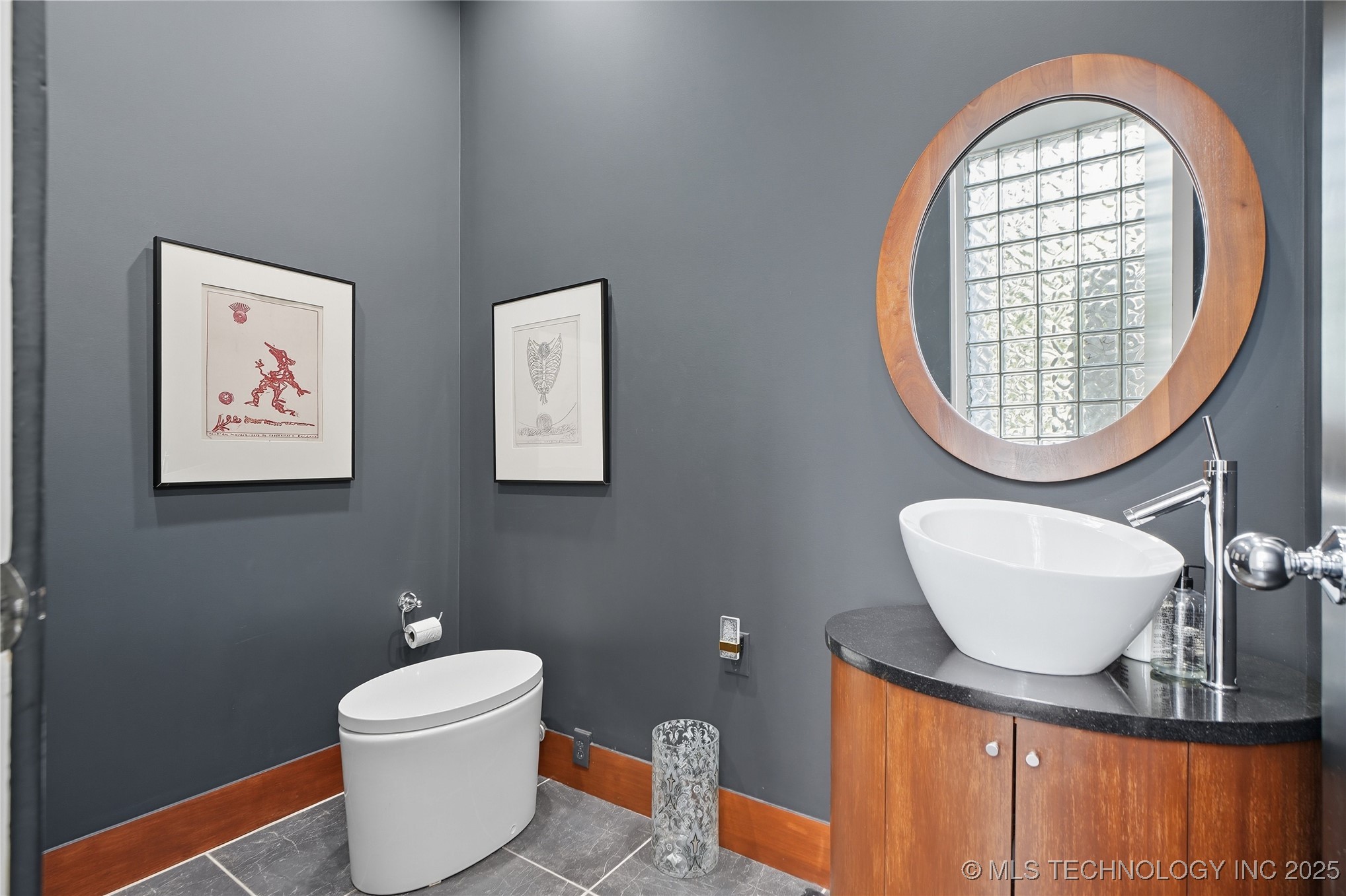 2440 E 47th Place Property Photo 36