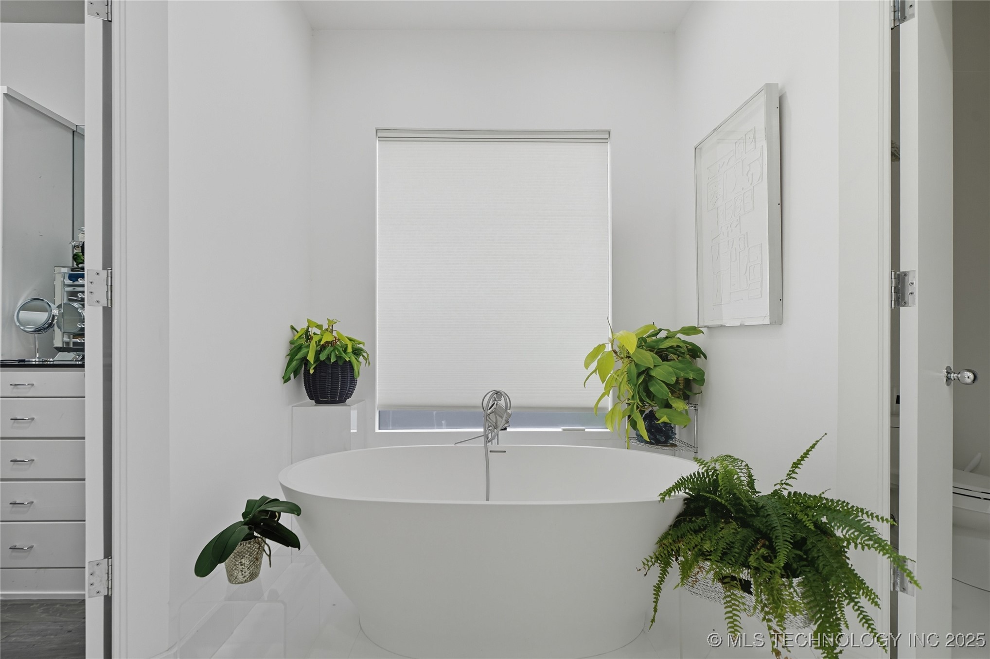 2440 E 47th Place Property Photo 42