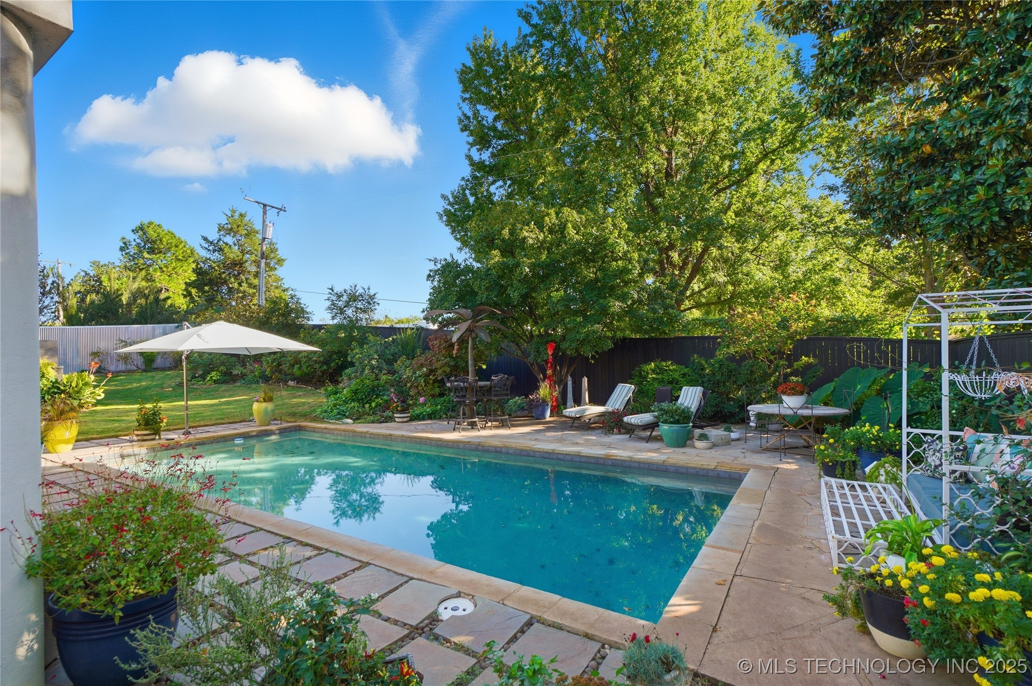 2440 E 47th Place Property Photo 55