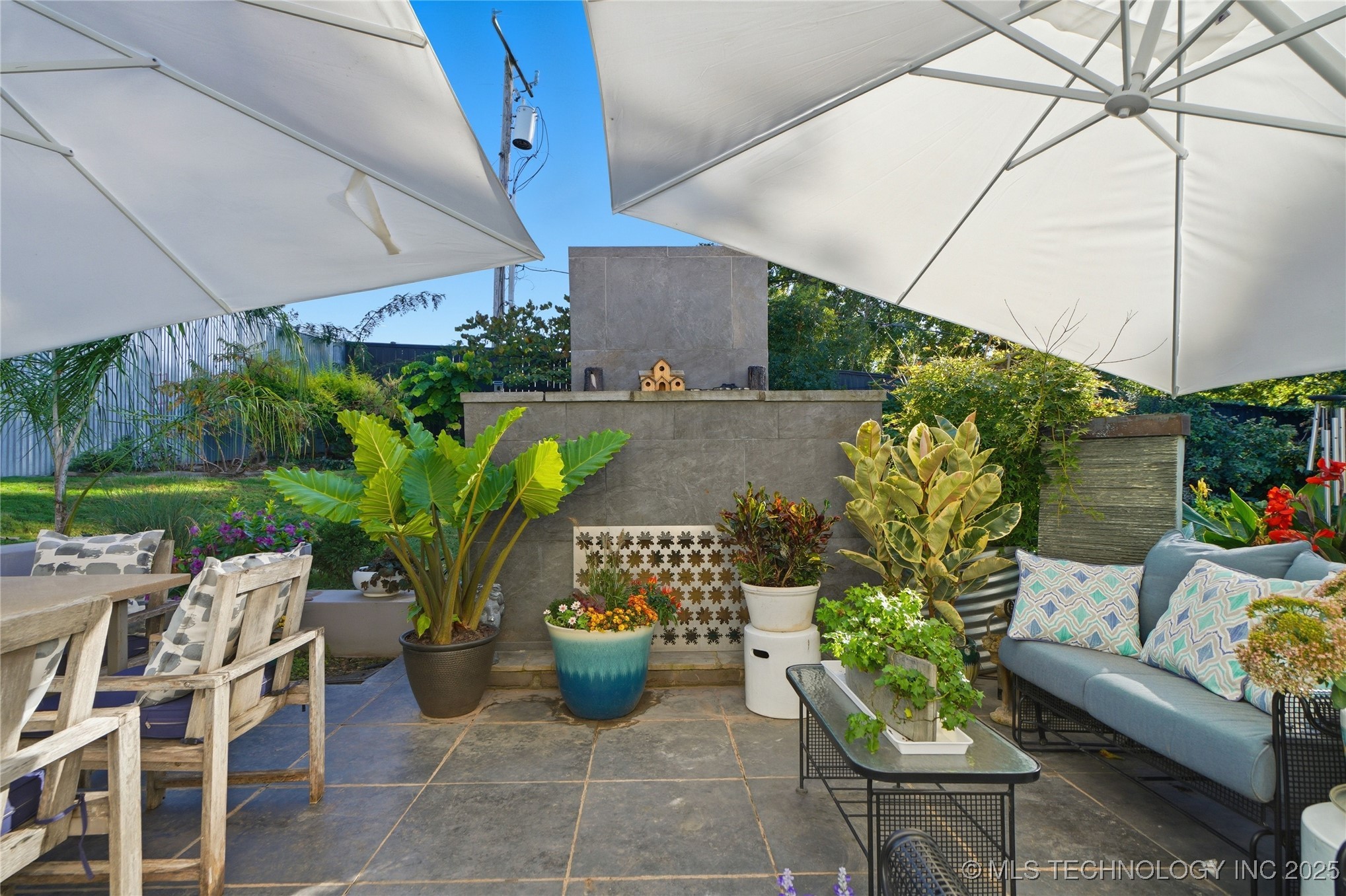 2440 E 47th Place Property Photo 56