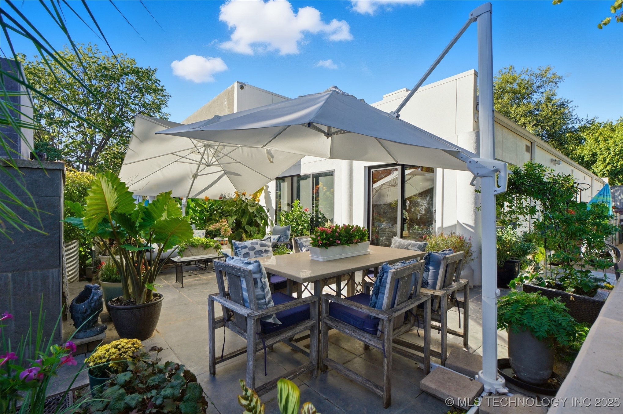 2440 E 47th Place Property Photo 57