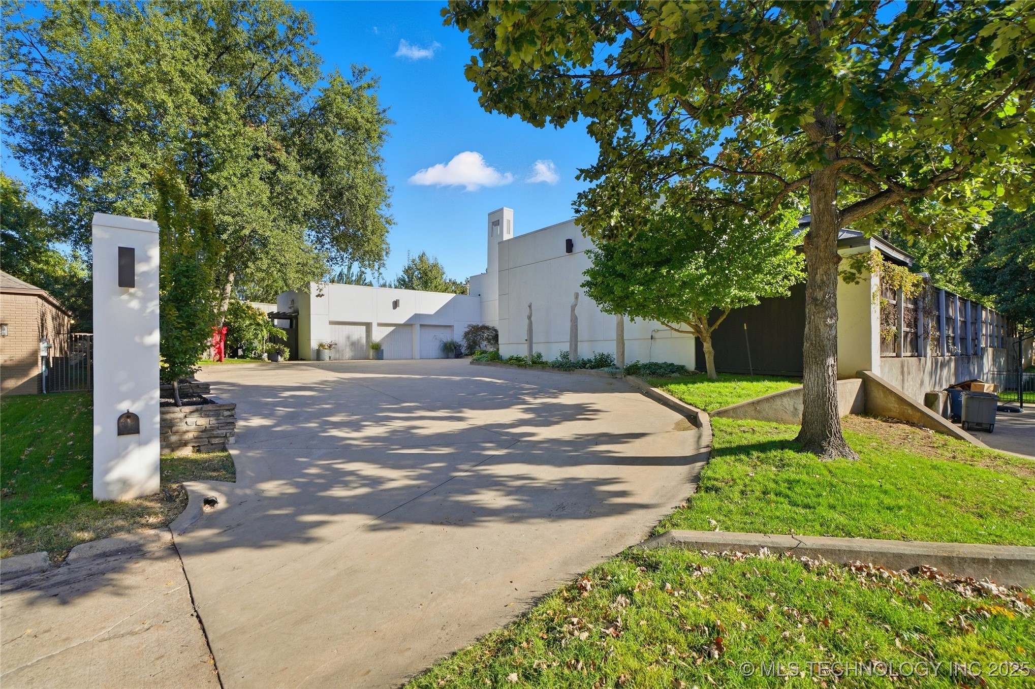 2440 E 47th Place Property Photo 60