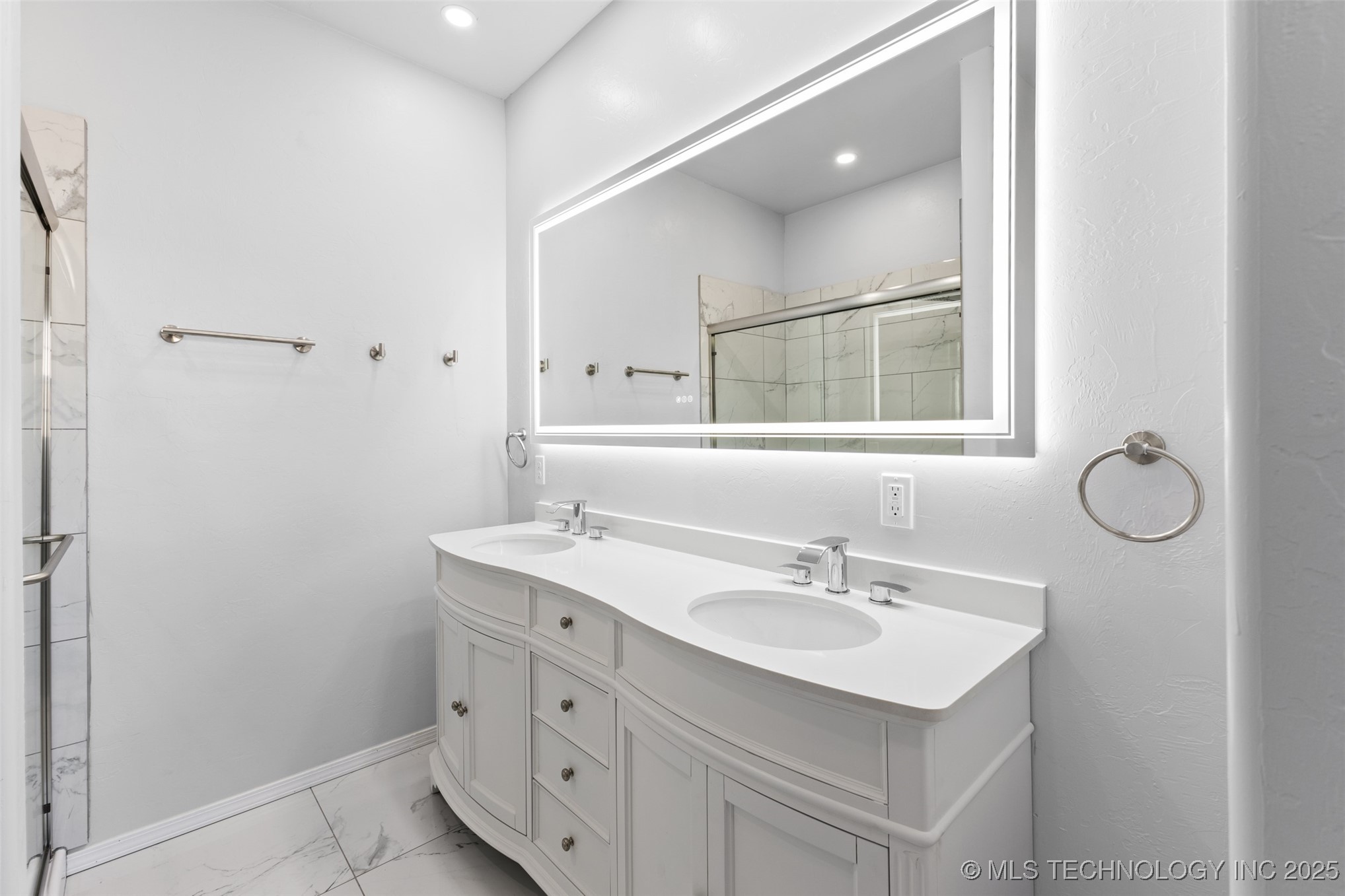 18990 County Road 1570 Property Photo 15