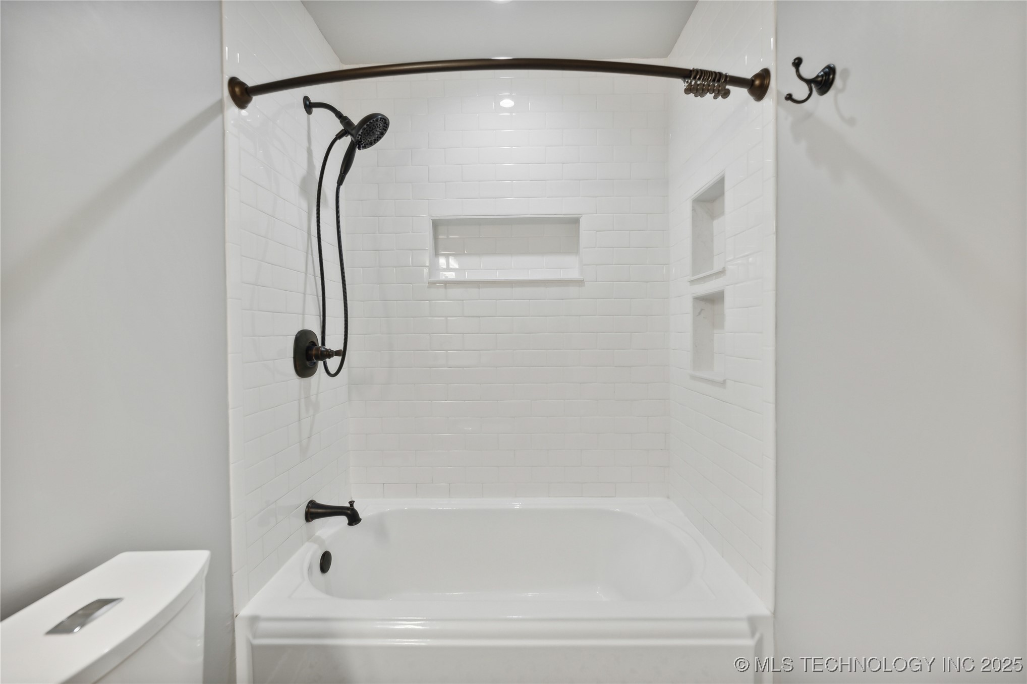 3701 S Riverside Drive 12 Property Photo 20