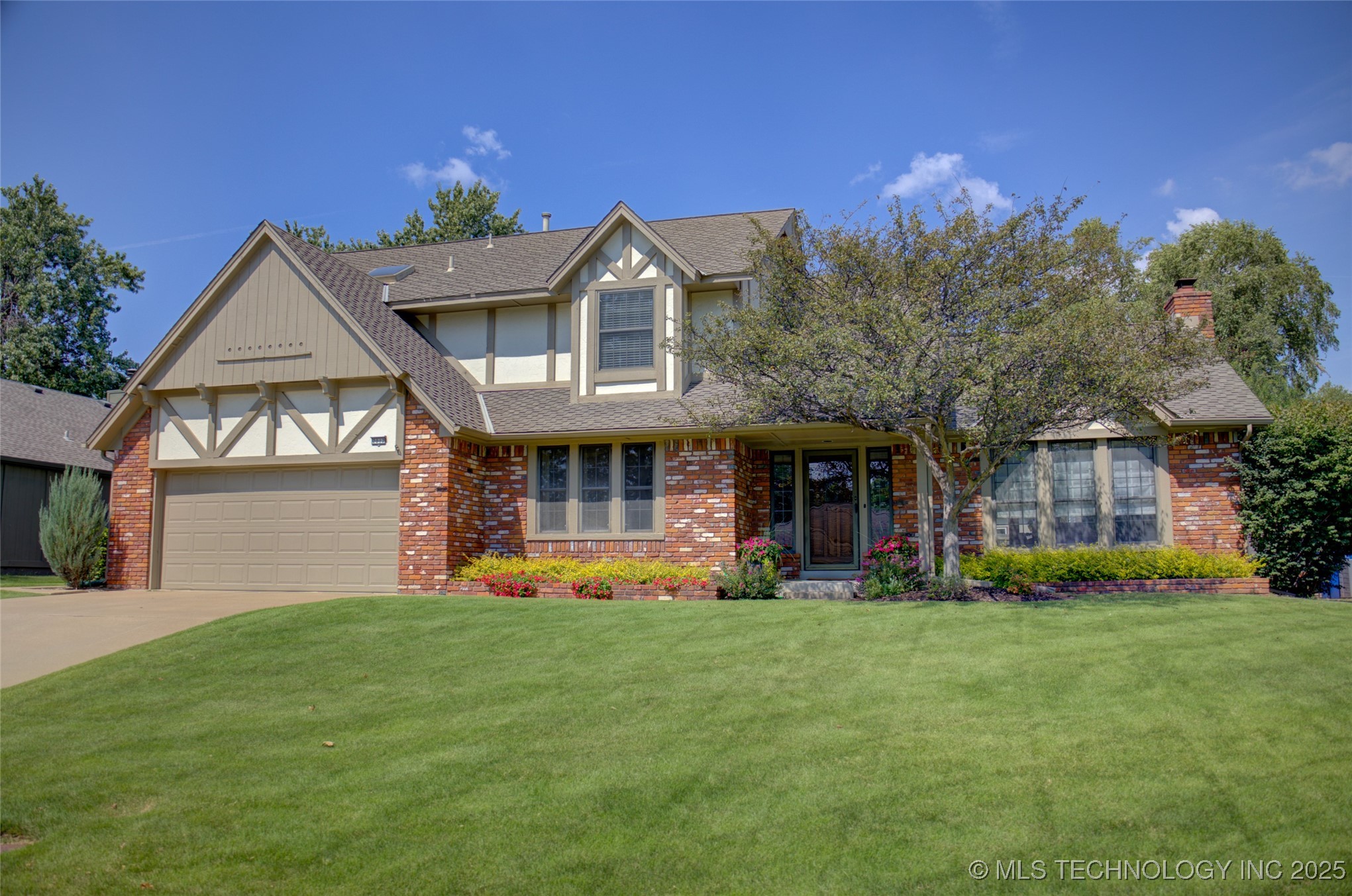 7017 E 89th Street Property Photo 1