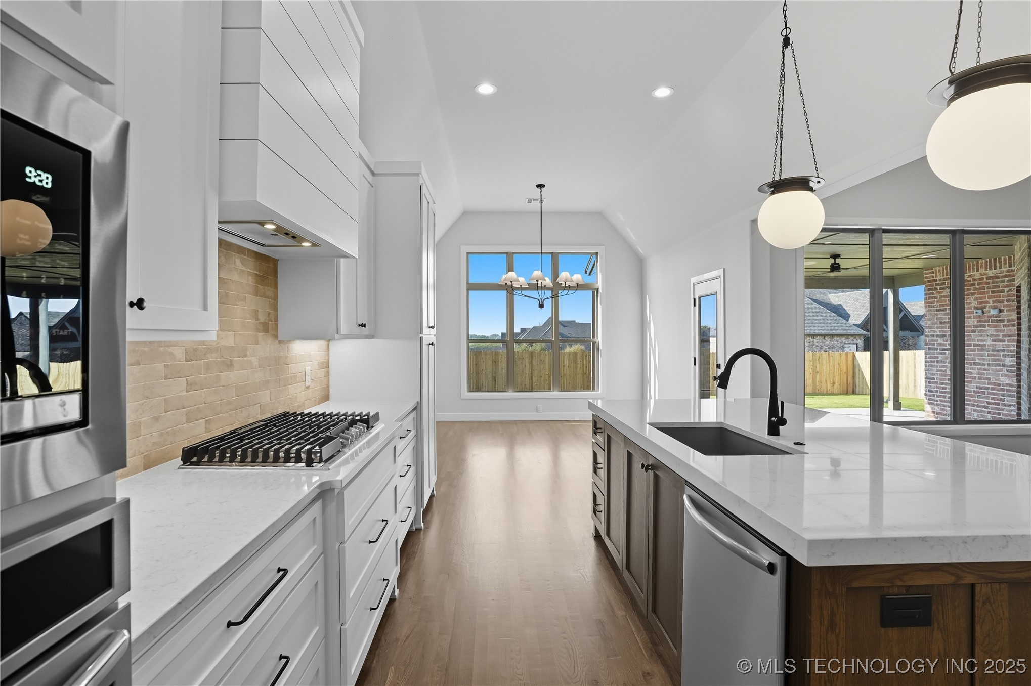 2838 E 141st Court S Property Photo 10