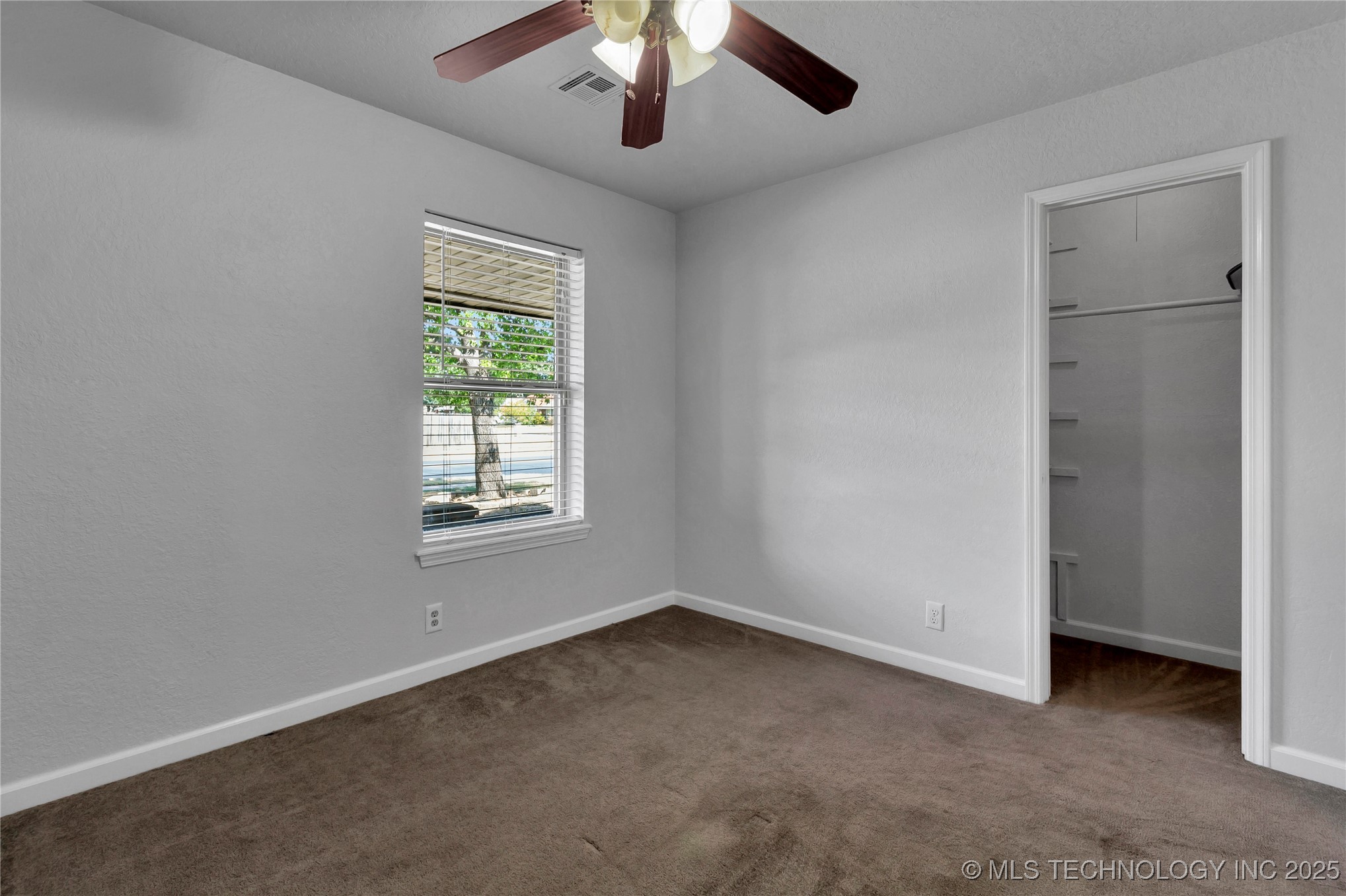 8214 N 122nd East Avenue Property Photo 15