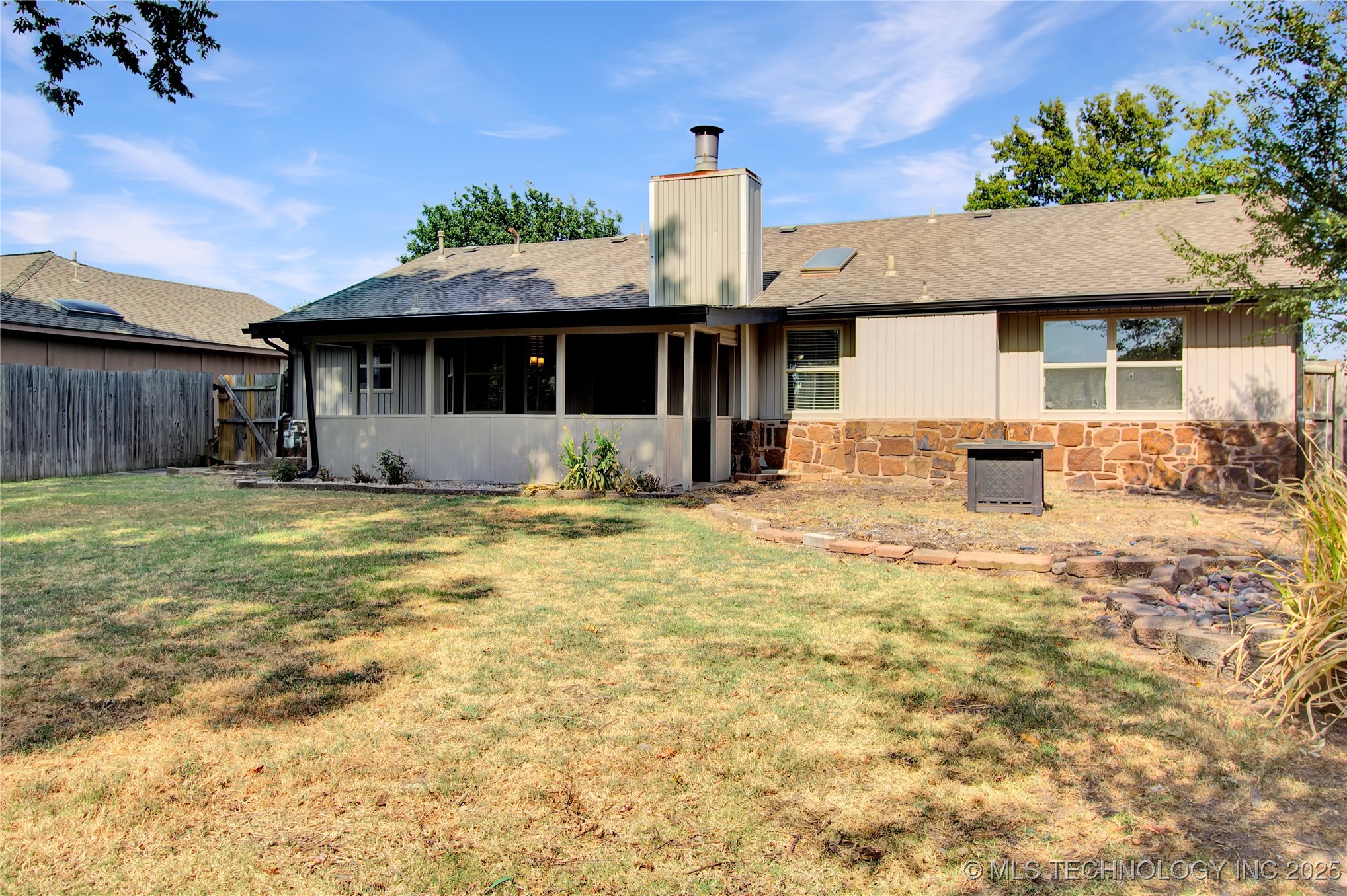 8214 N 122nd East Avenue Property Photo 18