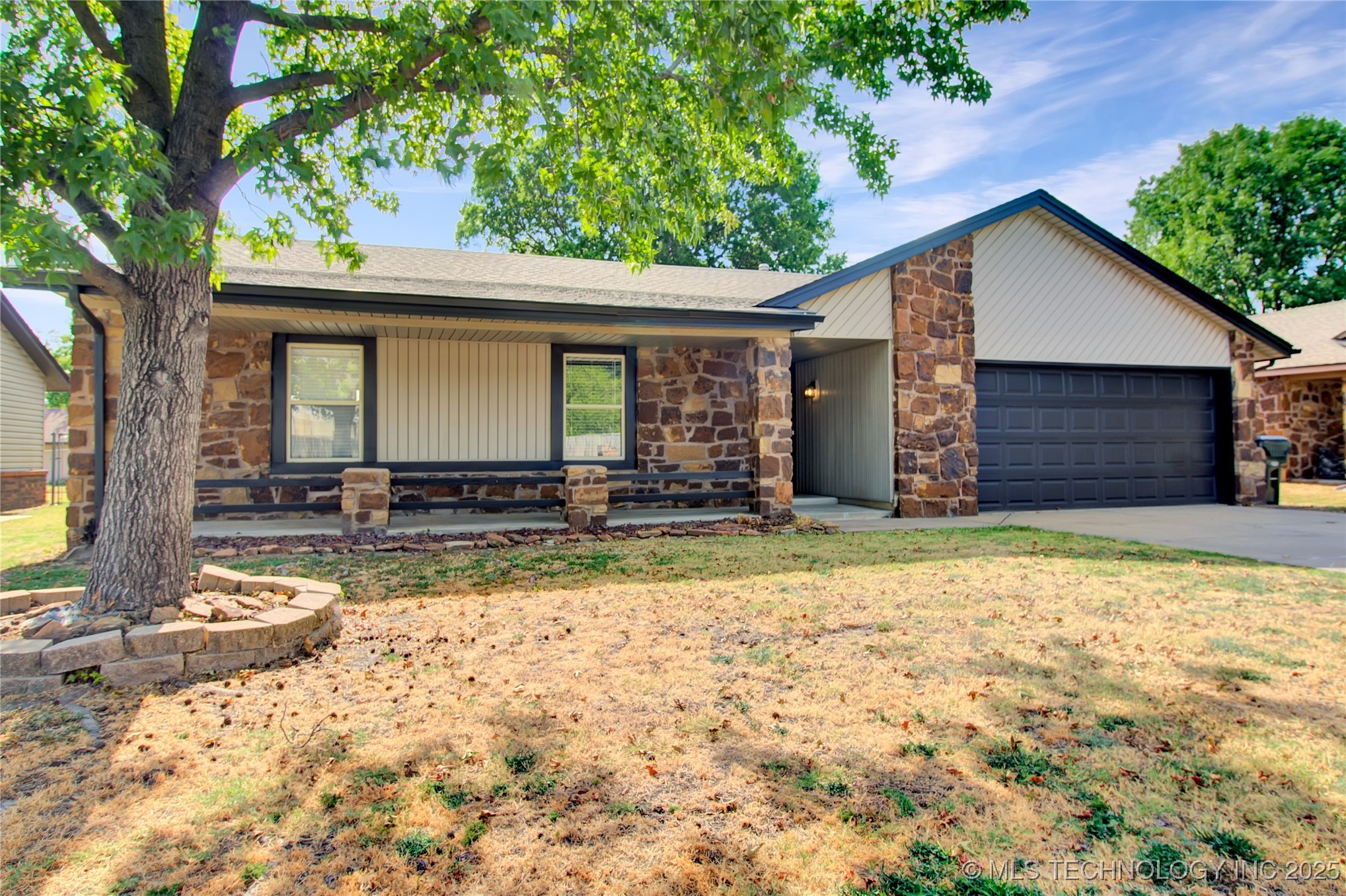 8214 N 122nd East Avenue Property Photo 19