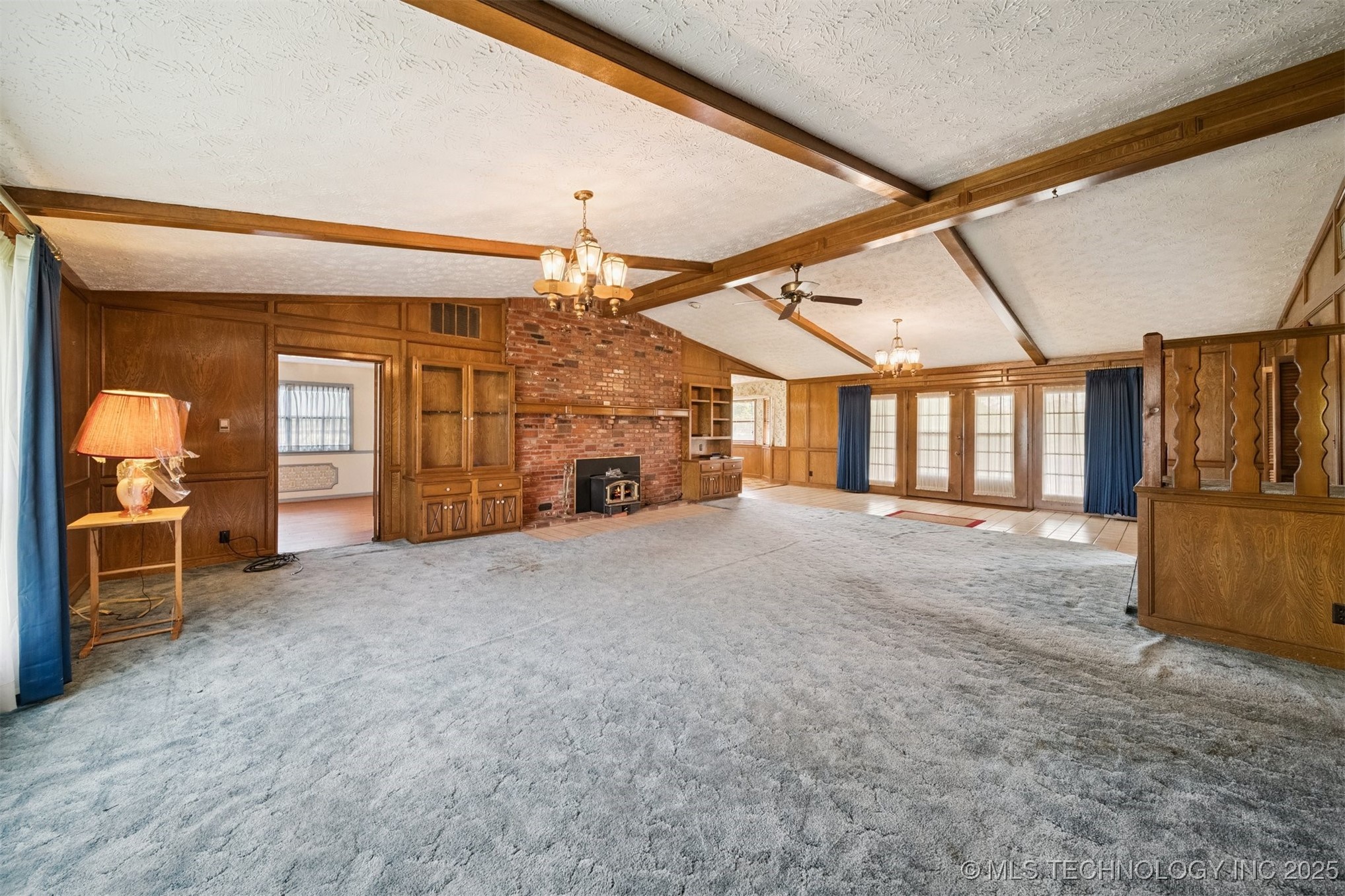 2495 W Country Club Road Property Photo 6