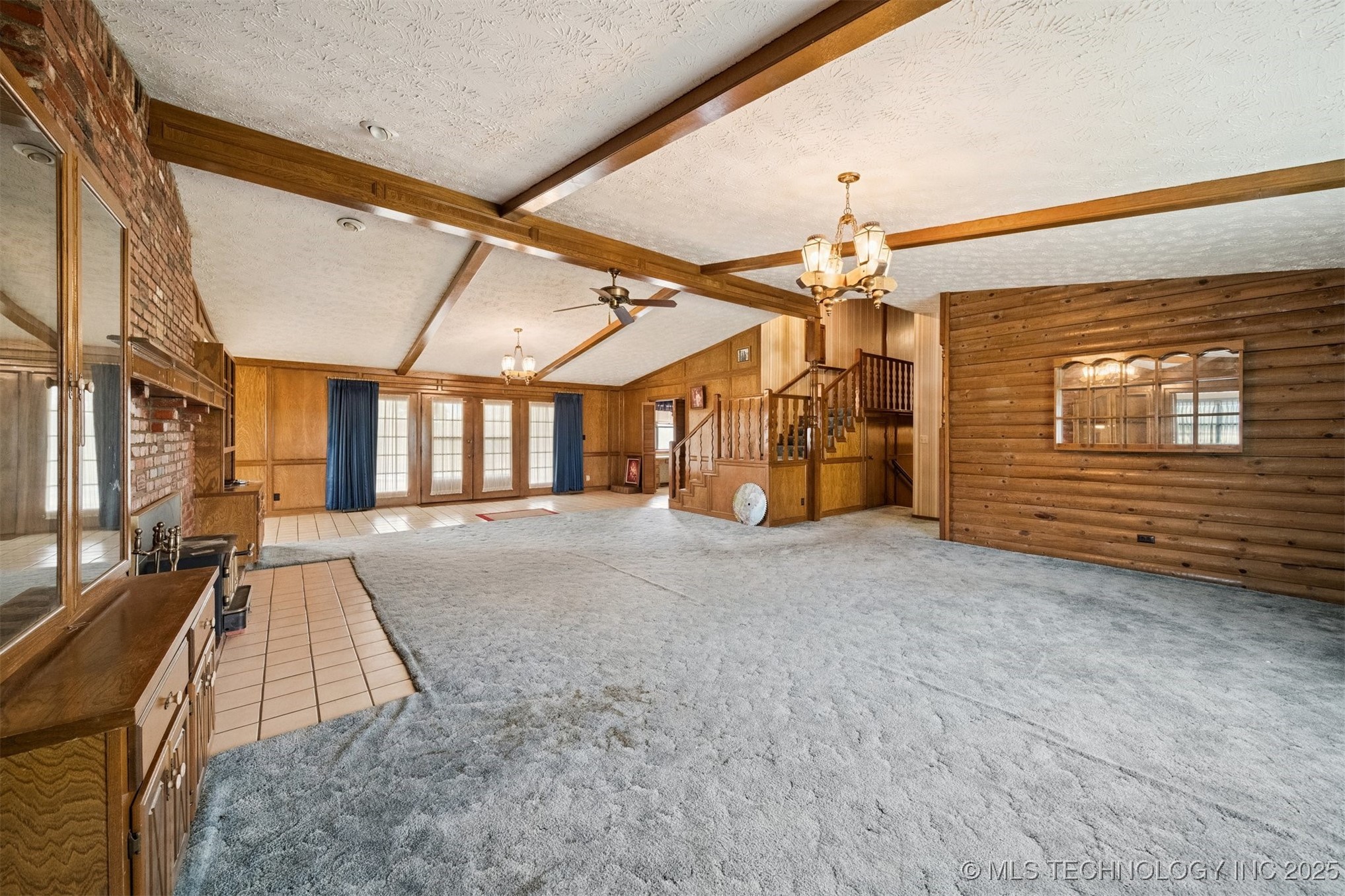 2495 W Country Club Road Property Photo 7