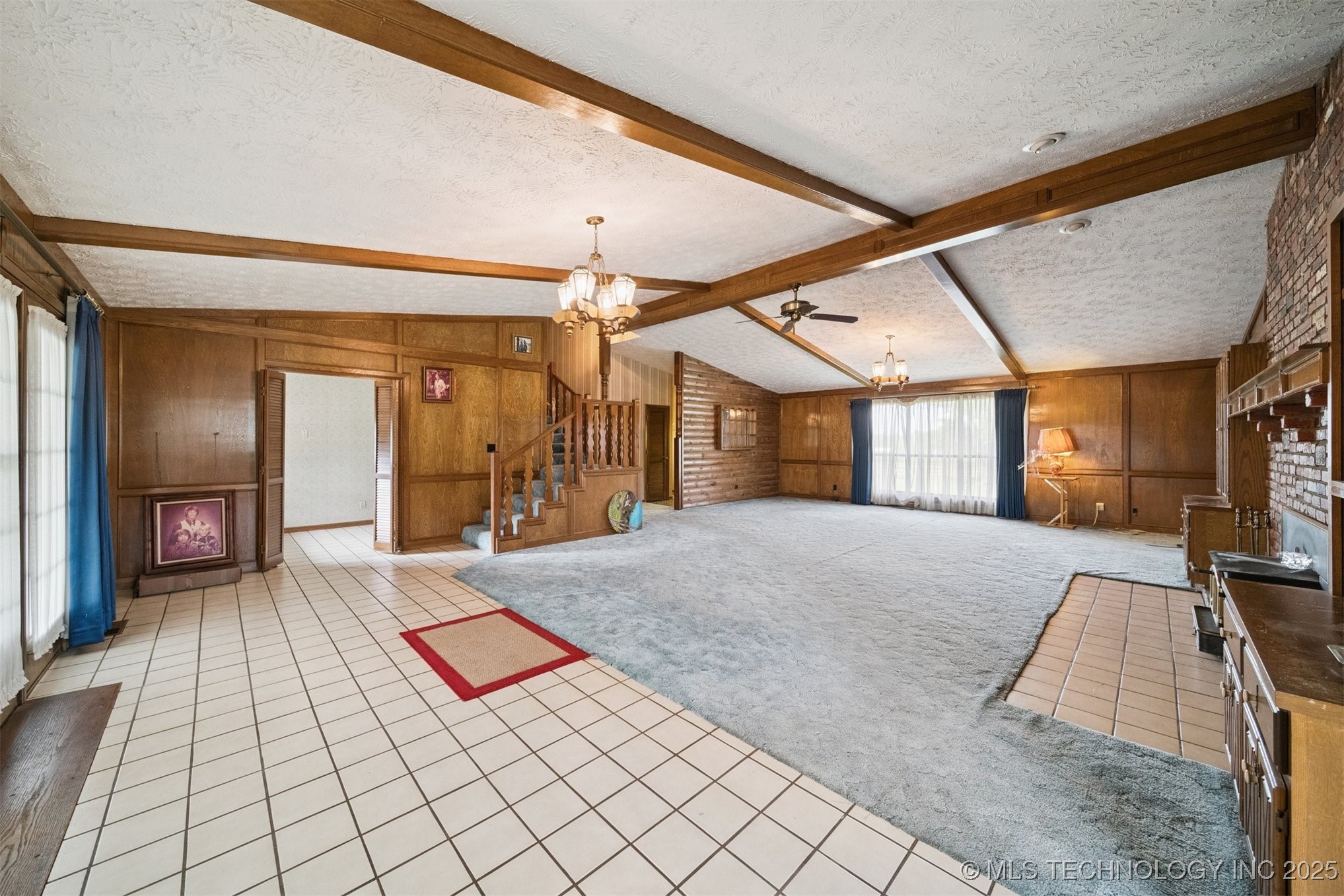 2495 W Country Club Road Property Photo 8