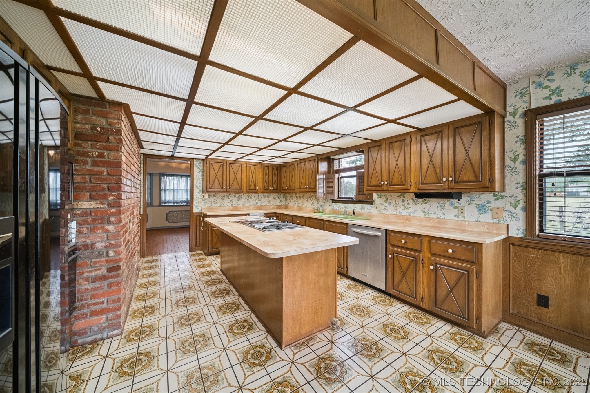 2495 W Country Club Road Property Photo 11