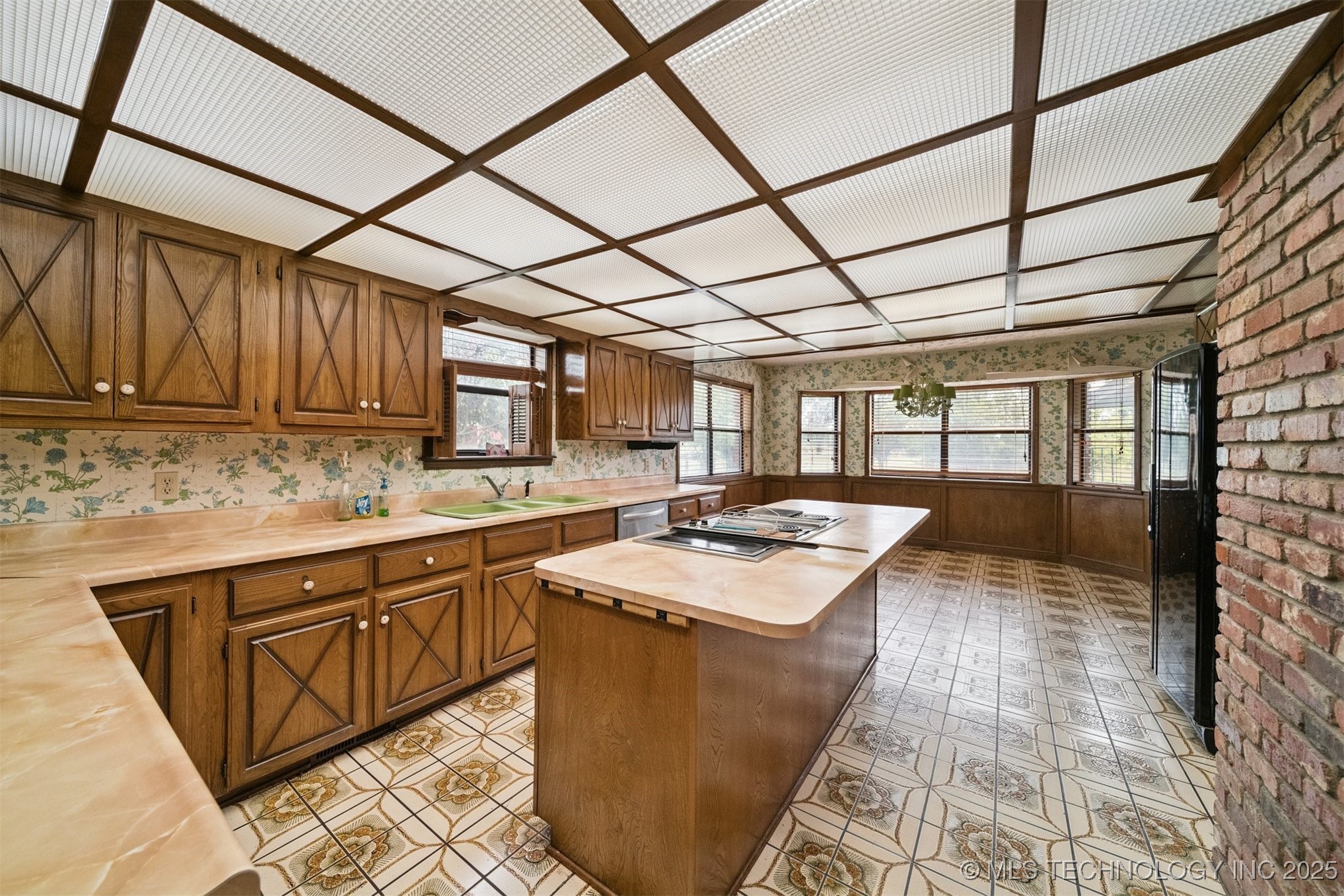 2495 W Country Club Road Property Photo 13