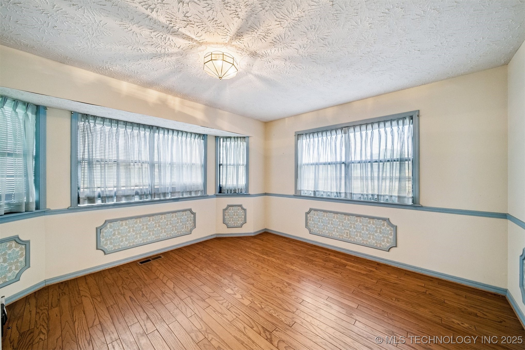 2495 W Country Club Road Property Photo 14