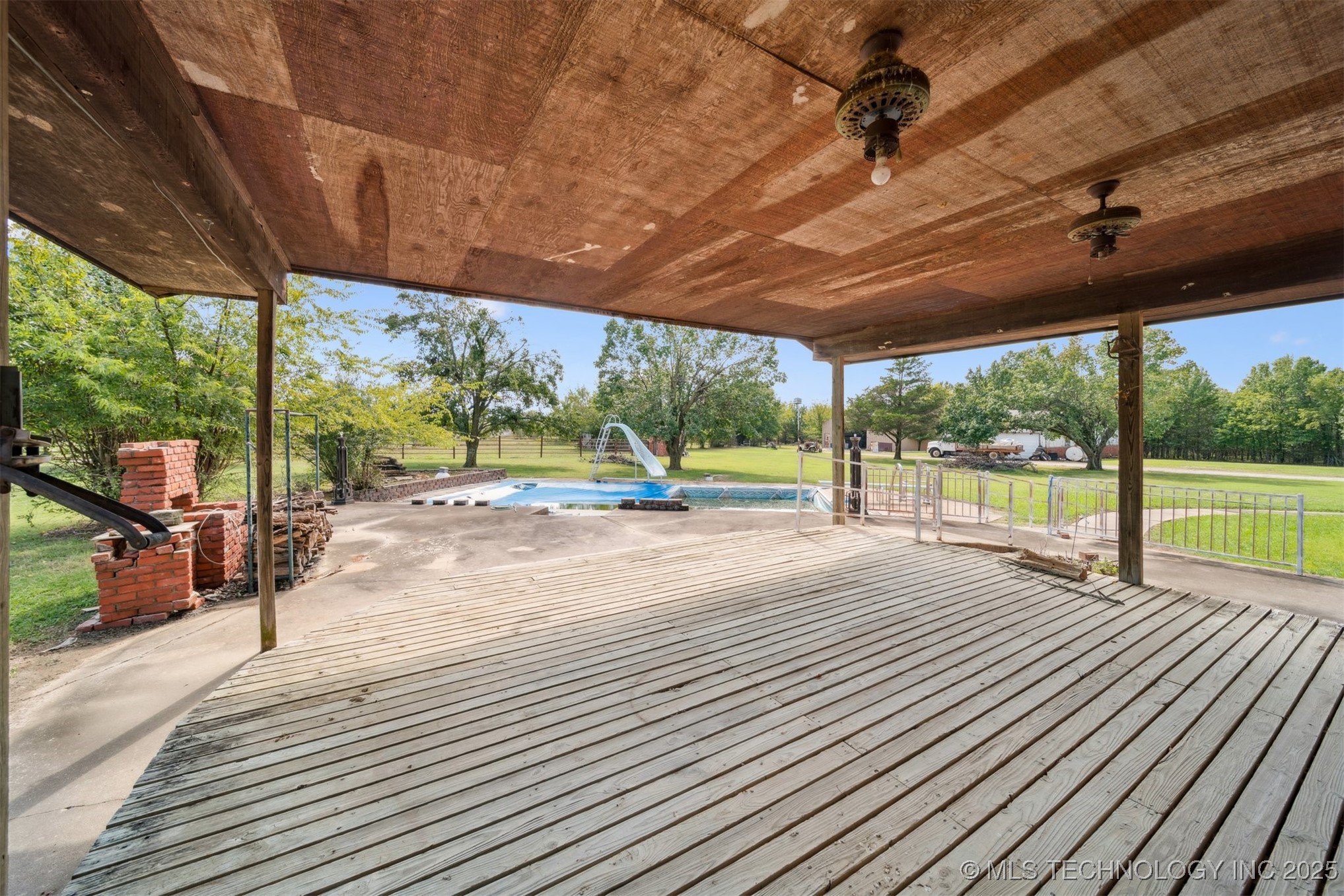 2495 W Country Club Road Property Photo 46