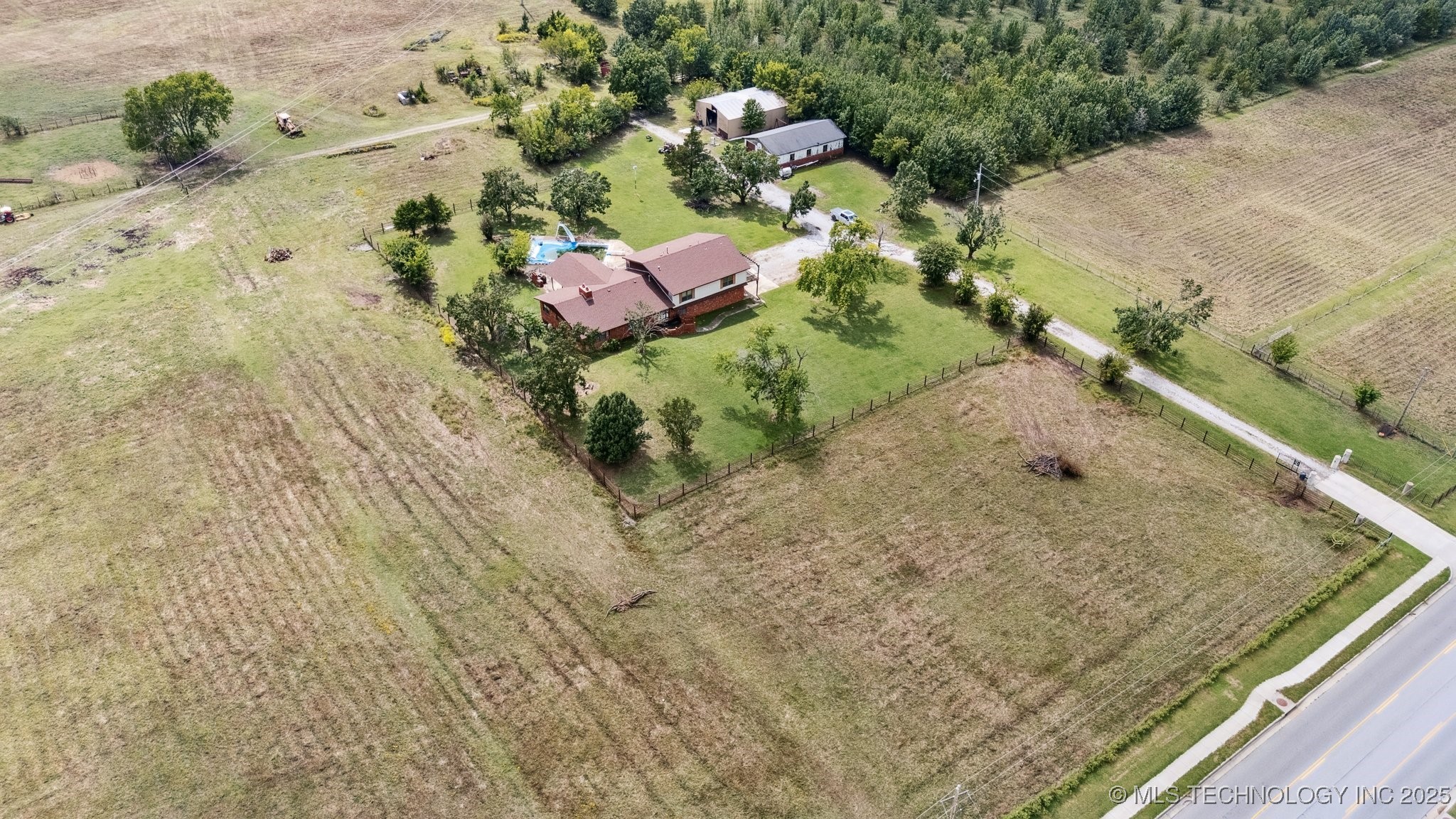 2495 W Country Club Road Property Photo 50