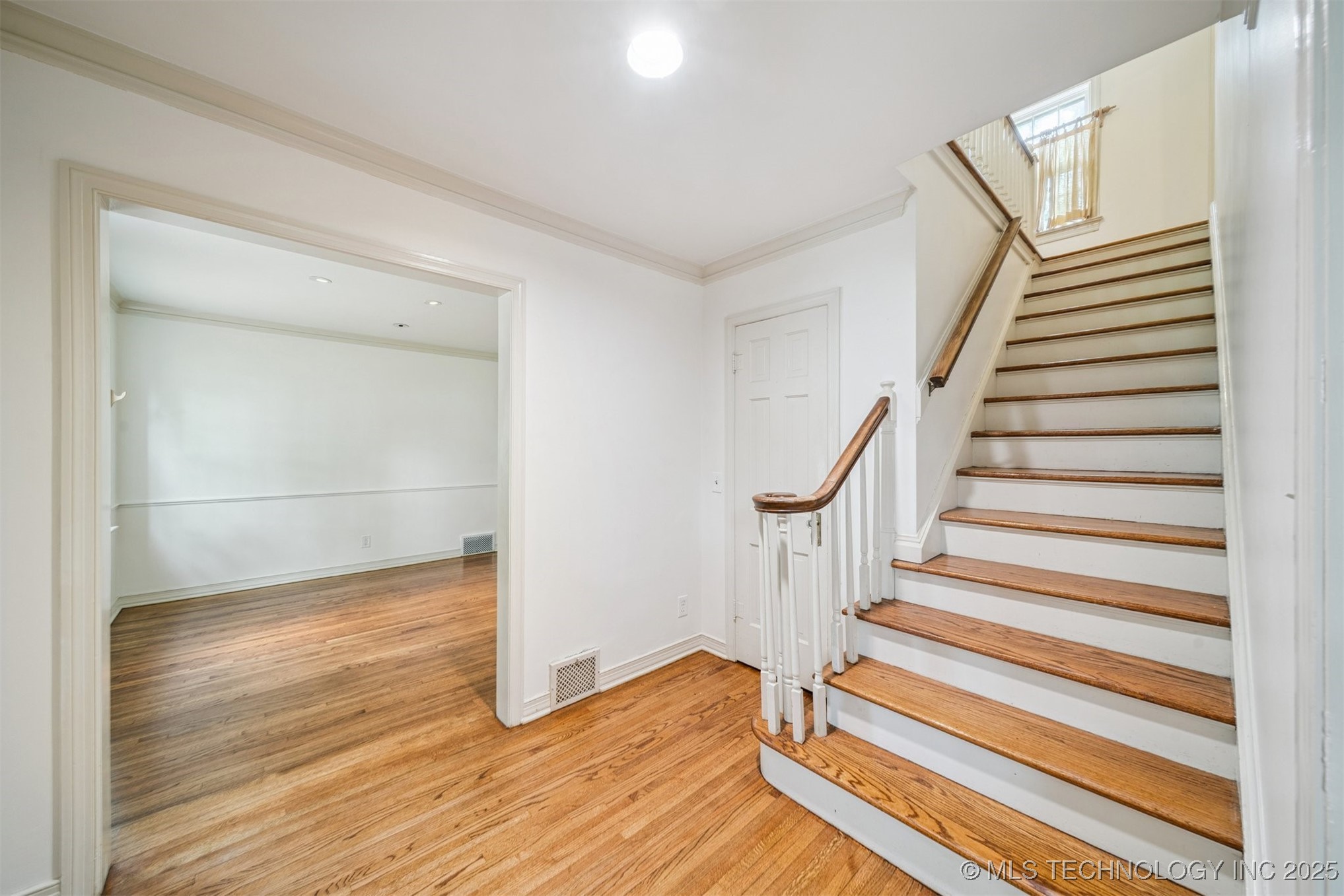 2429 E 22nd Place Property Photo 2