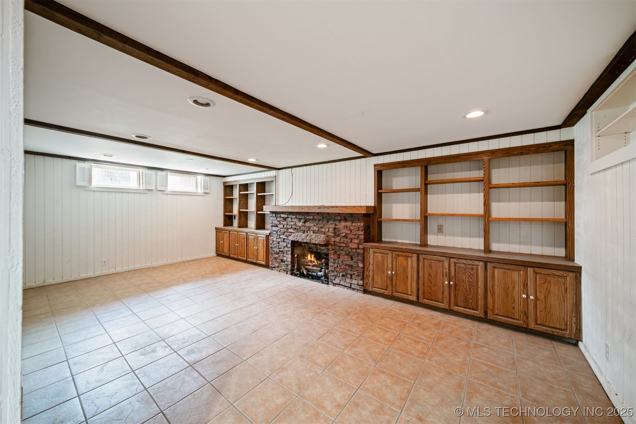 2429 E 22nd Place Property Photo 29