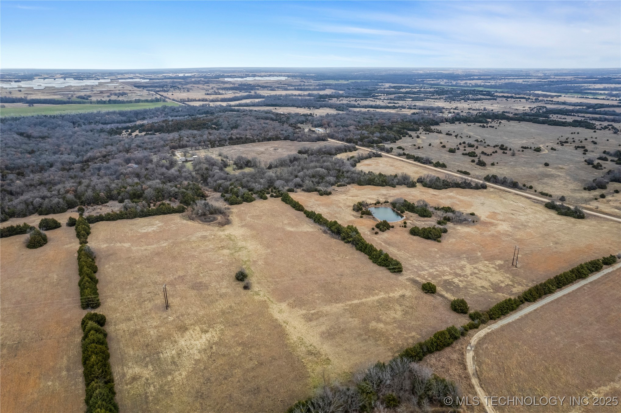 760243 S County Road 3520 Road Property Photo 2