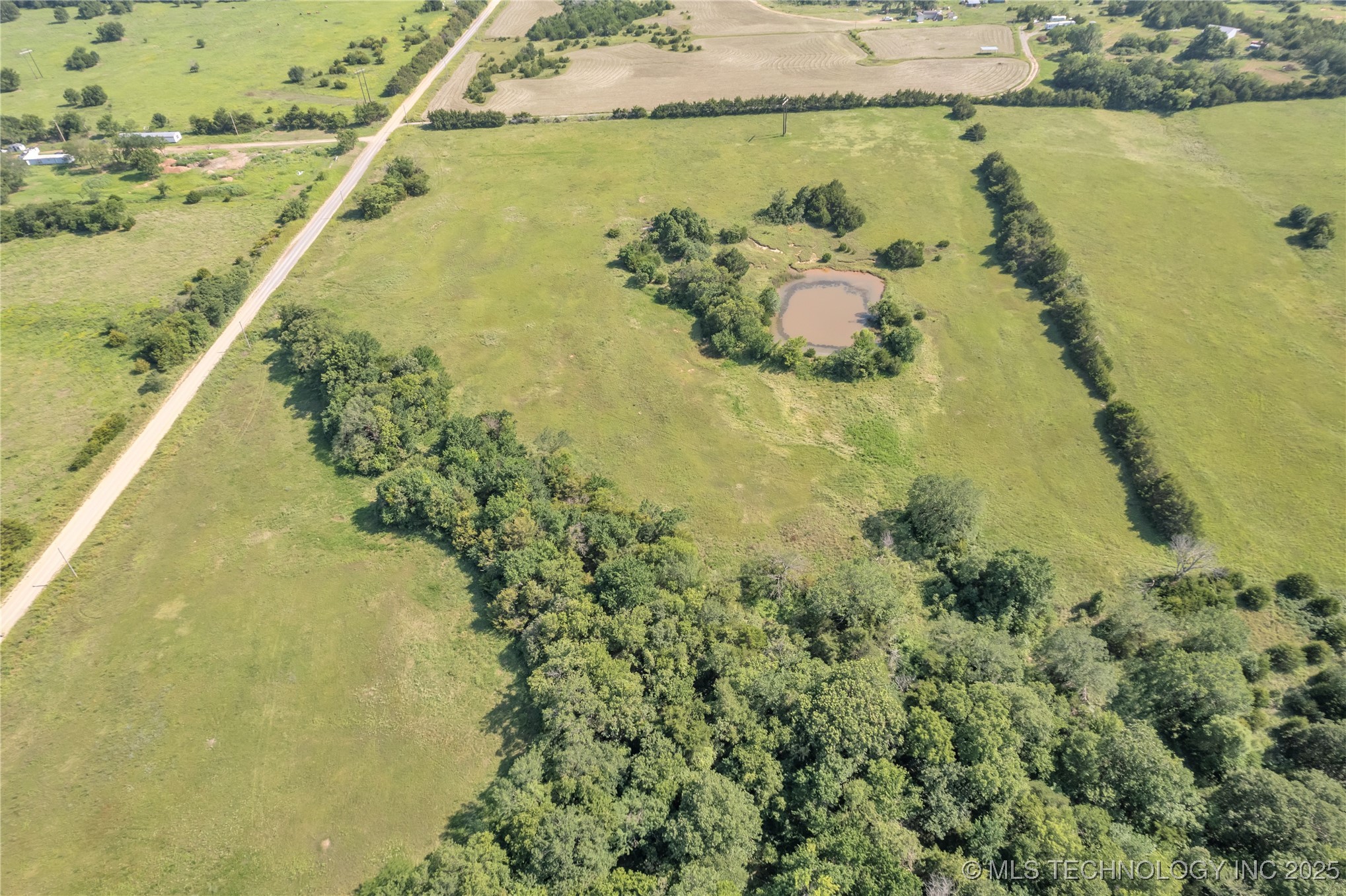 760243 S County Road 3520 Road Property Photo 3