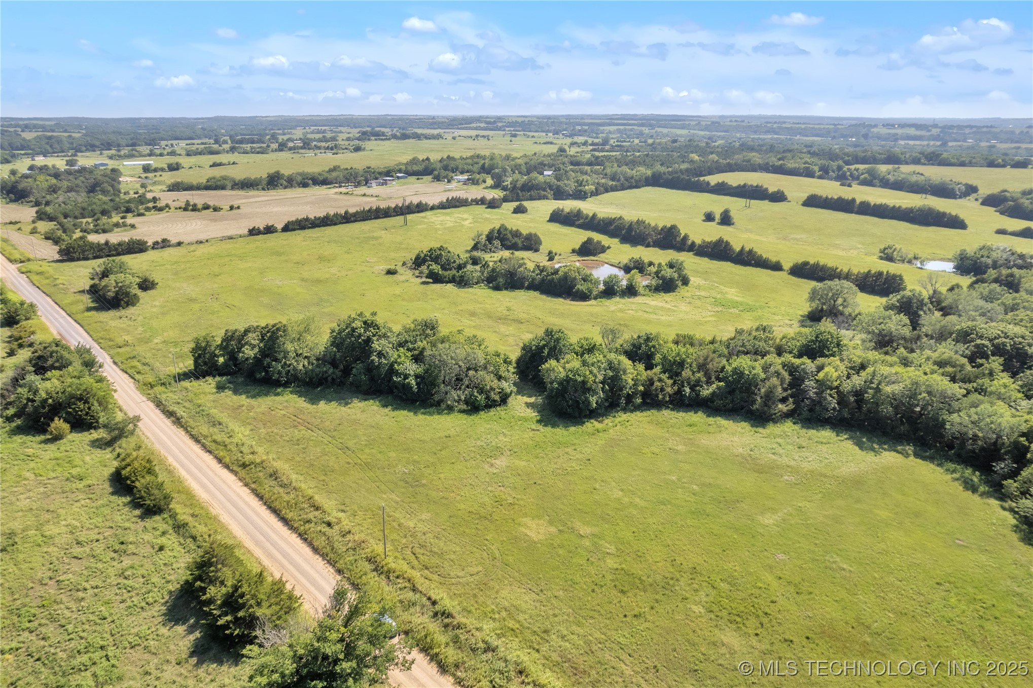 760243 S County Road 3520 Road Property Photo 8